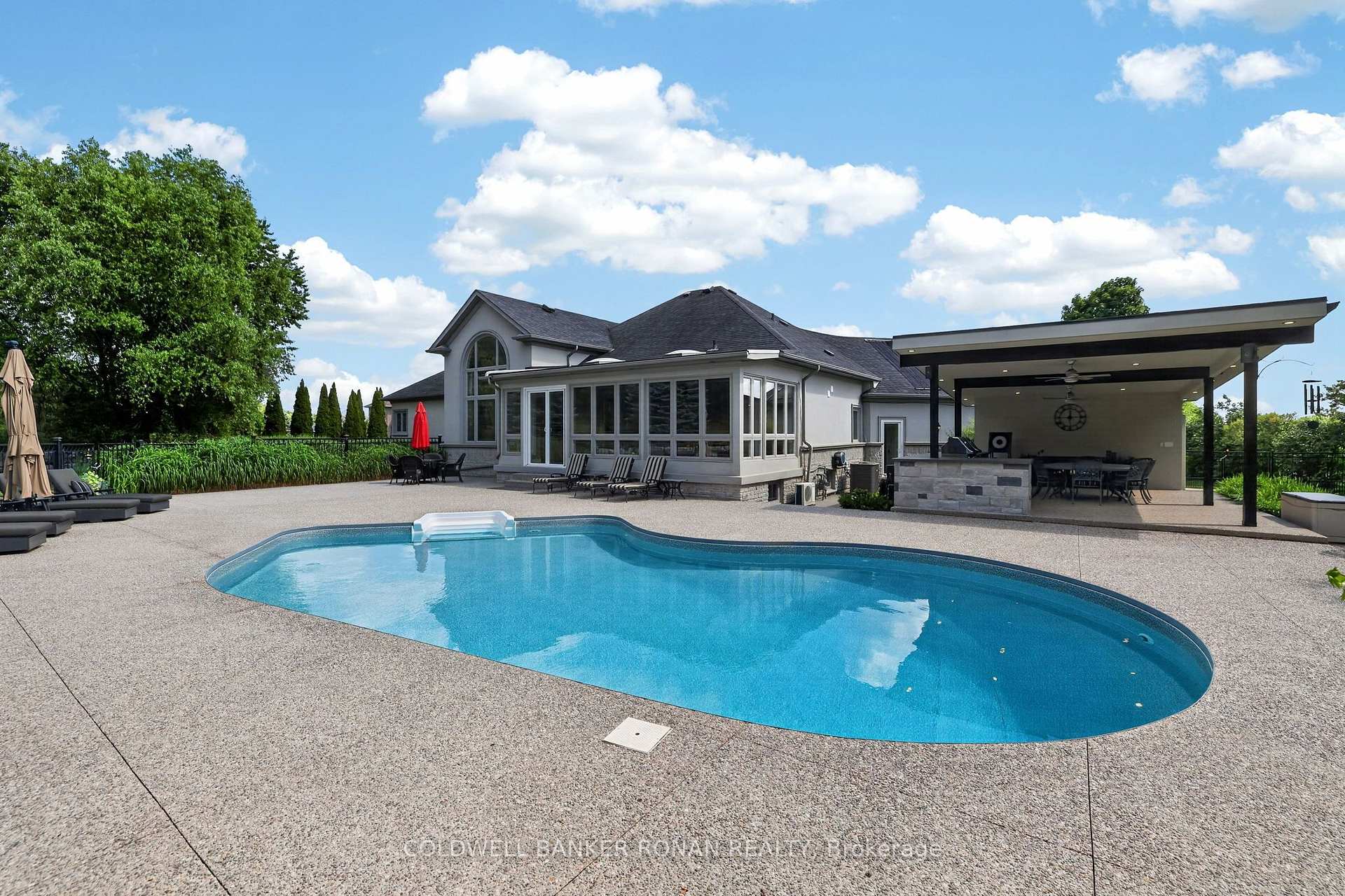 Photo 40 of 9 Moraine Place, Caledon, Palgrave — HOMEH