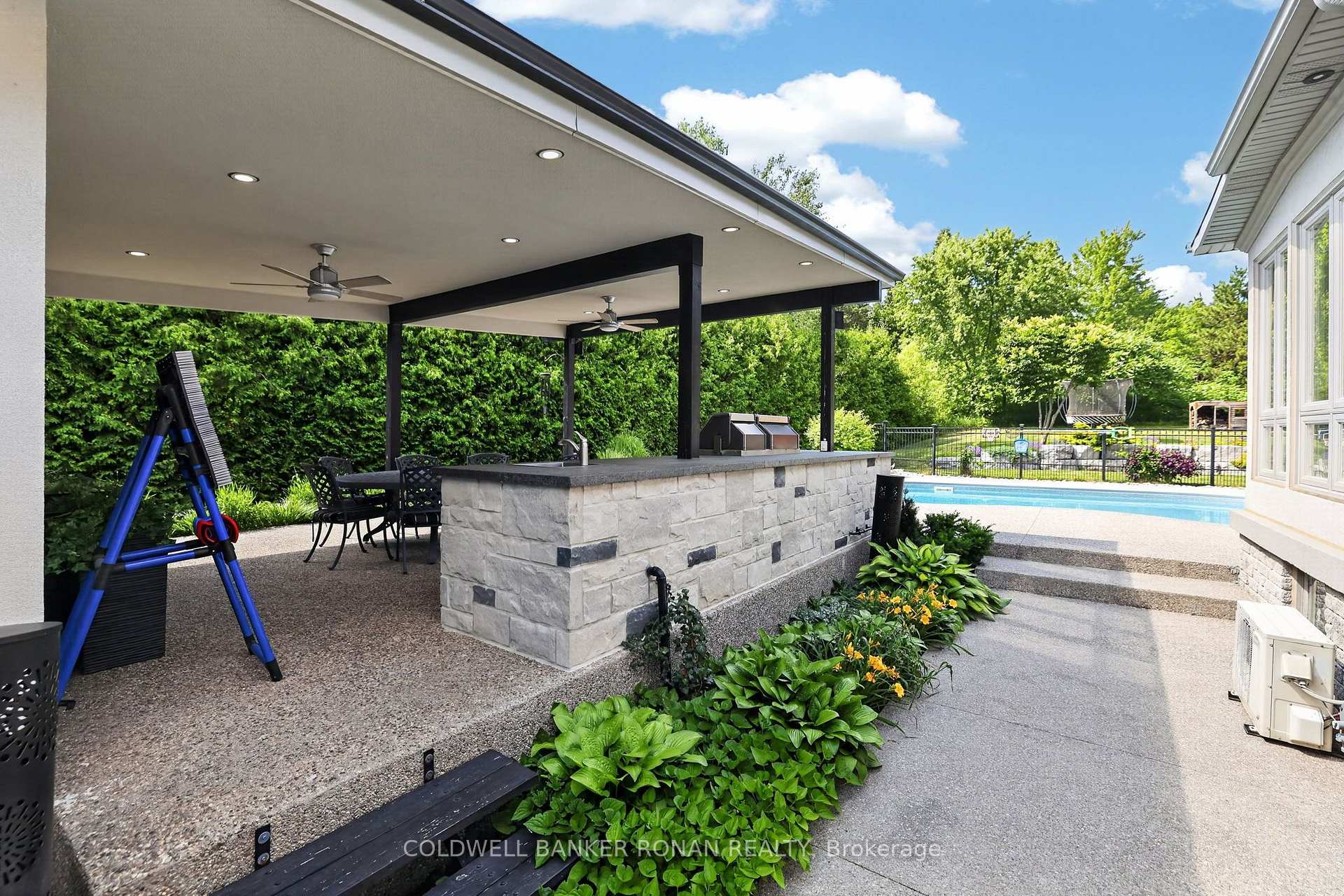 Photo 44 of 9 Moraine Place, Caledon, Palgrave — HOMEH
