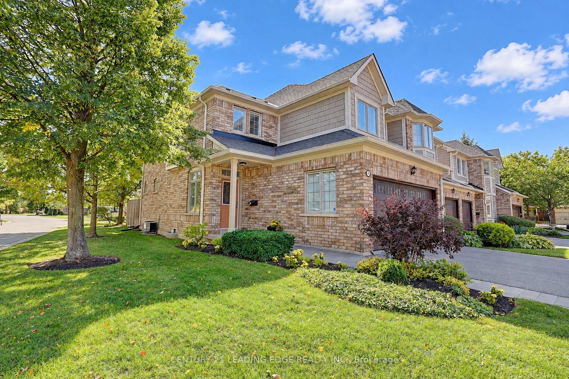 Photo 2 of 1 Althorp Way, Markham, Greensborough — HOMEH