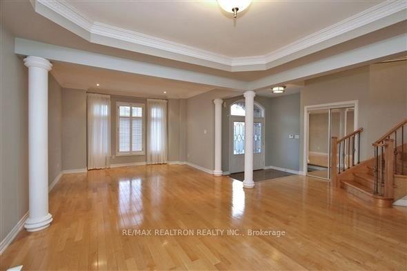 Photo 2 of 22 St Urbain Drive, Vaughan, Vellore Village — HOMEH