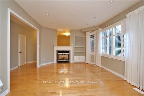 Photo 7 of 22 St Urbain Drive, Vaughan, Vellore Village — HOMEH