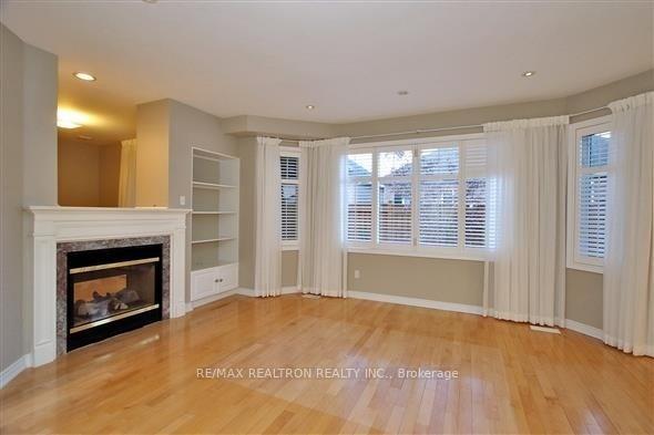 Photo 9 of 22 St Urbain Drive, Vaughan, Vellore Village — HOMEH