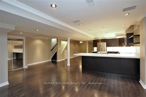 Photo 15 of 22 St Urbain Drive, Vaughan, Vellore Village — HOMEH