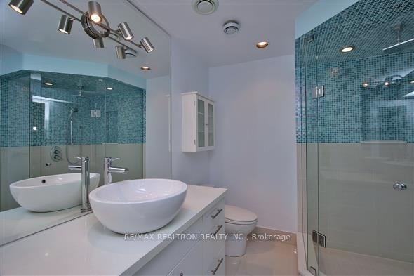 Photo 18 of 22 St Urbain Drive, Vaughan, Vellore Village — HOMEH