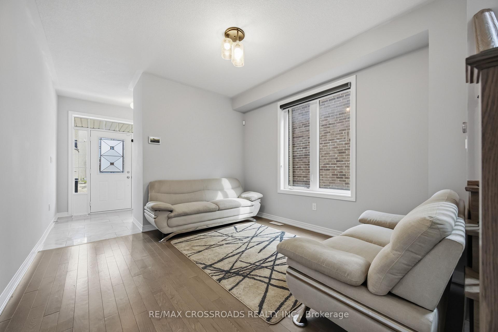 Photo 5 of 1257 Aquarius Trail, Pickering, Rural Pickering — HOMEH