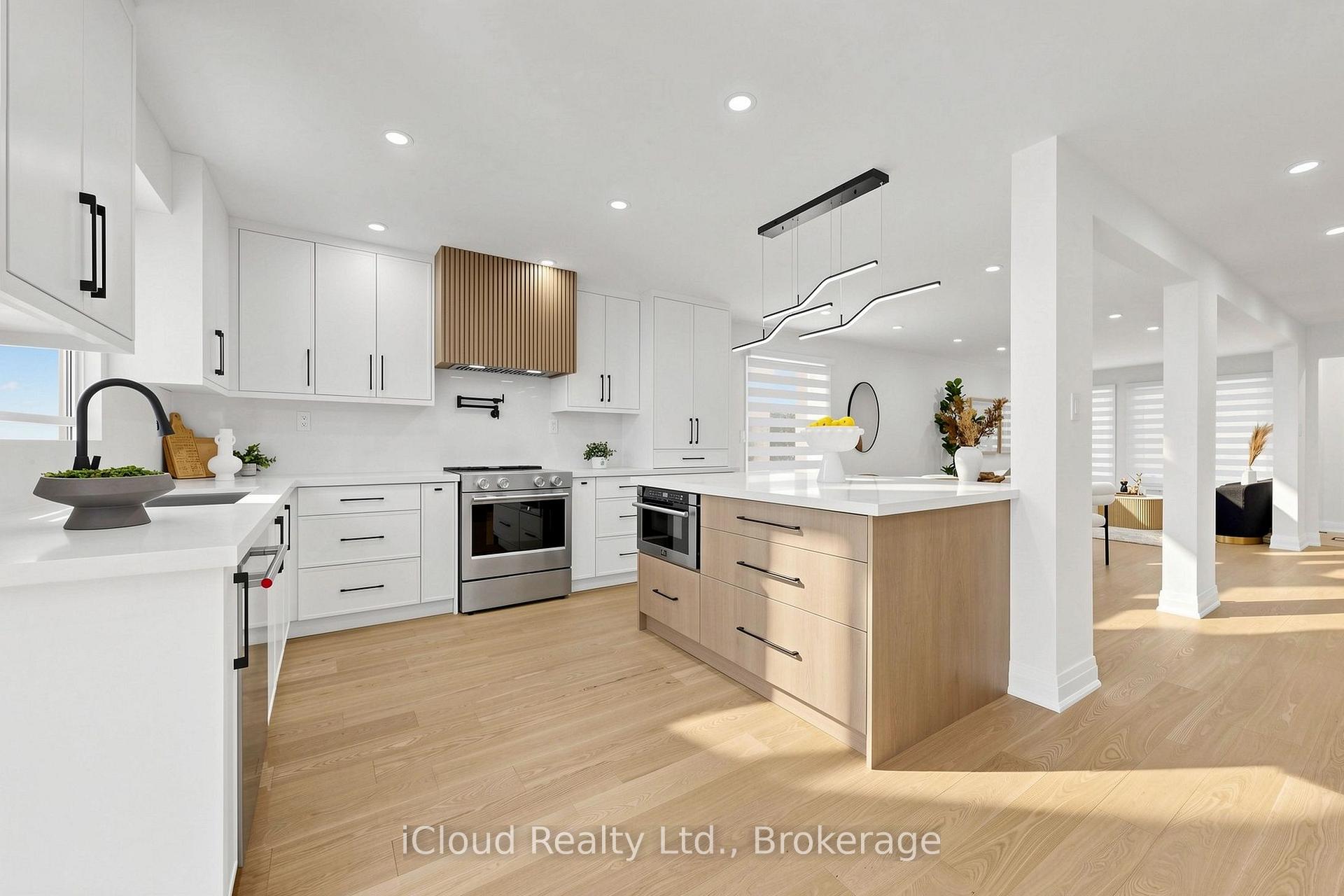 Photo 10 of 15 San Marko Place, Vaughan, East Woodbridge — HOMEH