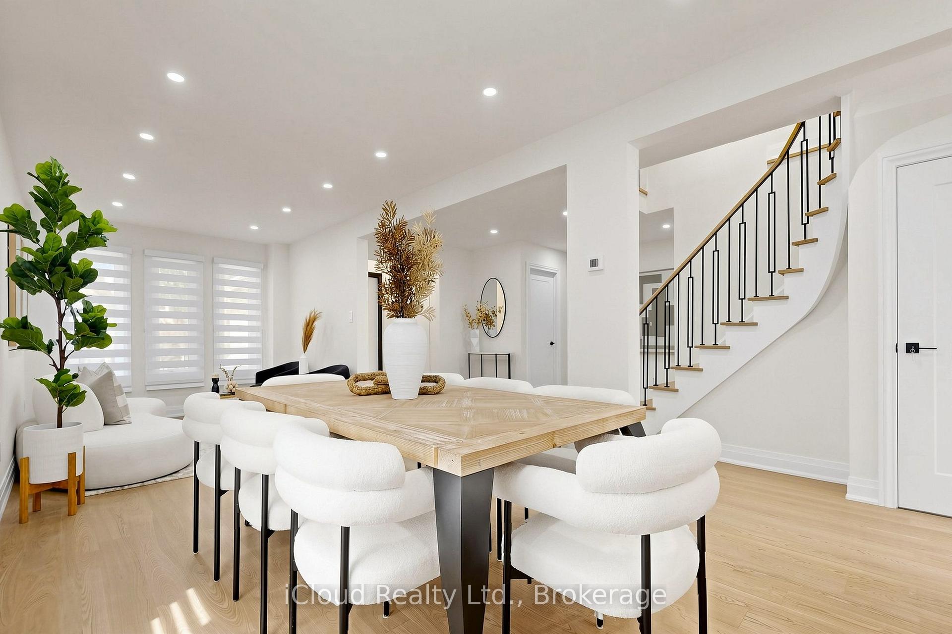 Photo 12 of 15 San Marko Place, Vaughan, East Woodbridge — HOMEH
