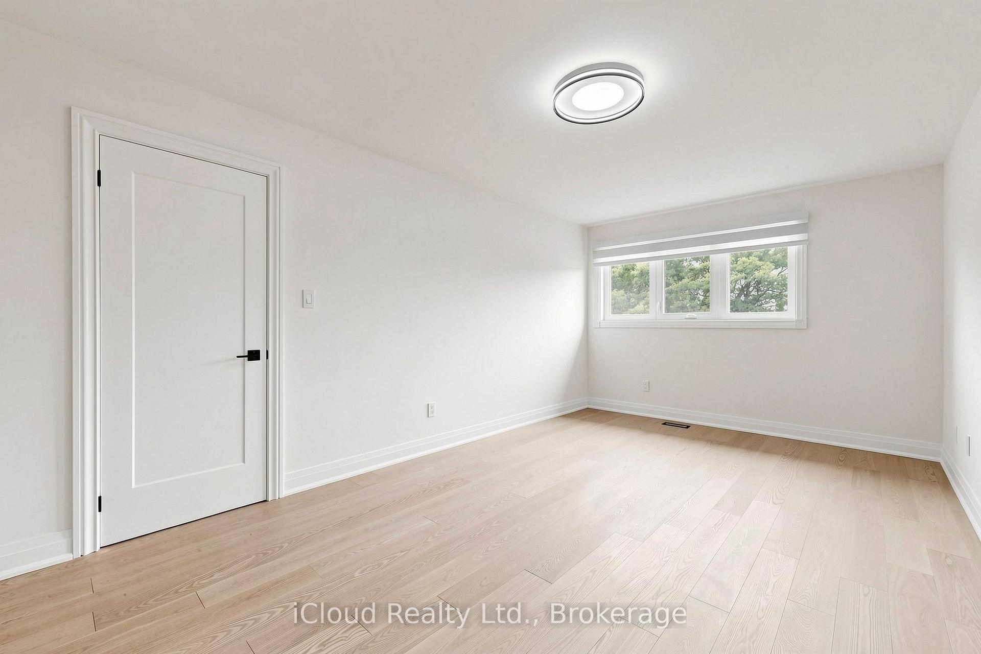 Photo 25 of 15 San Marko Place, Vaughan, East Woodbridge — HOMEH