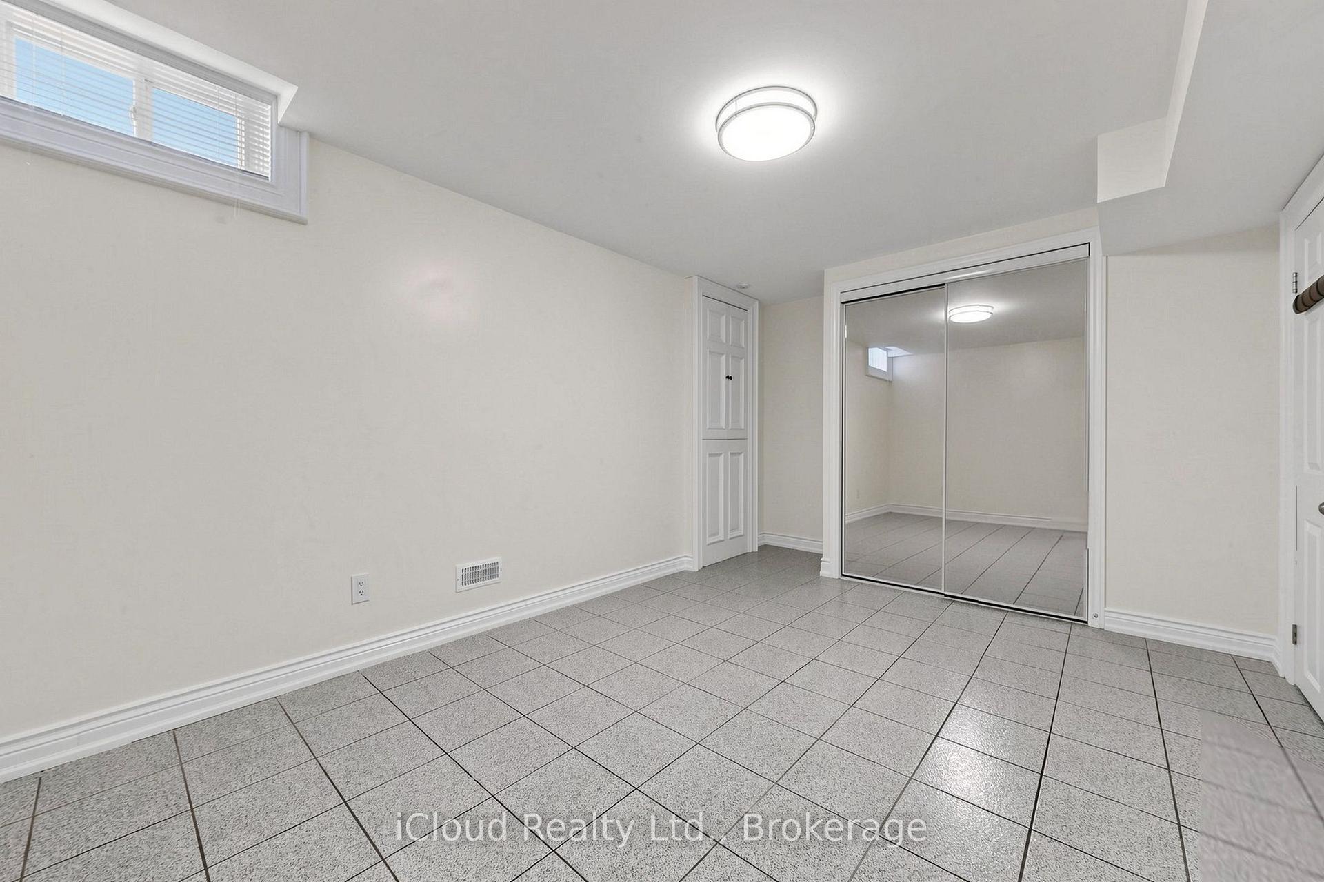 Photo 33 of 15 San Marko Place, Vaughan, East Woodbridge — HOMEH