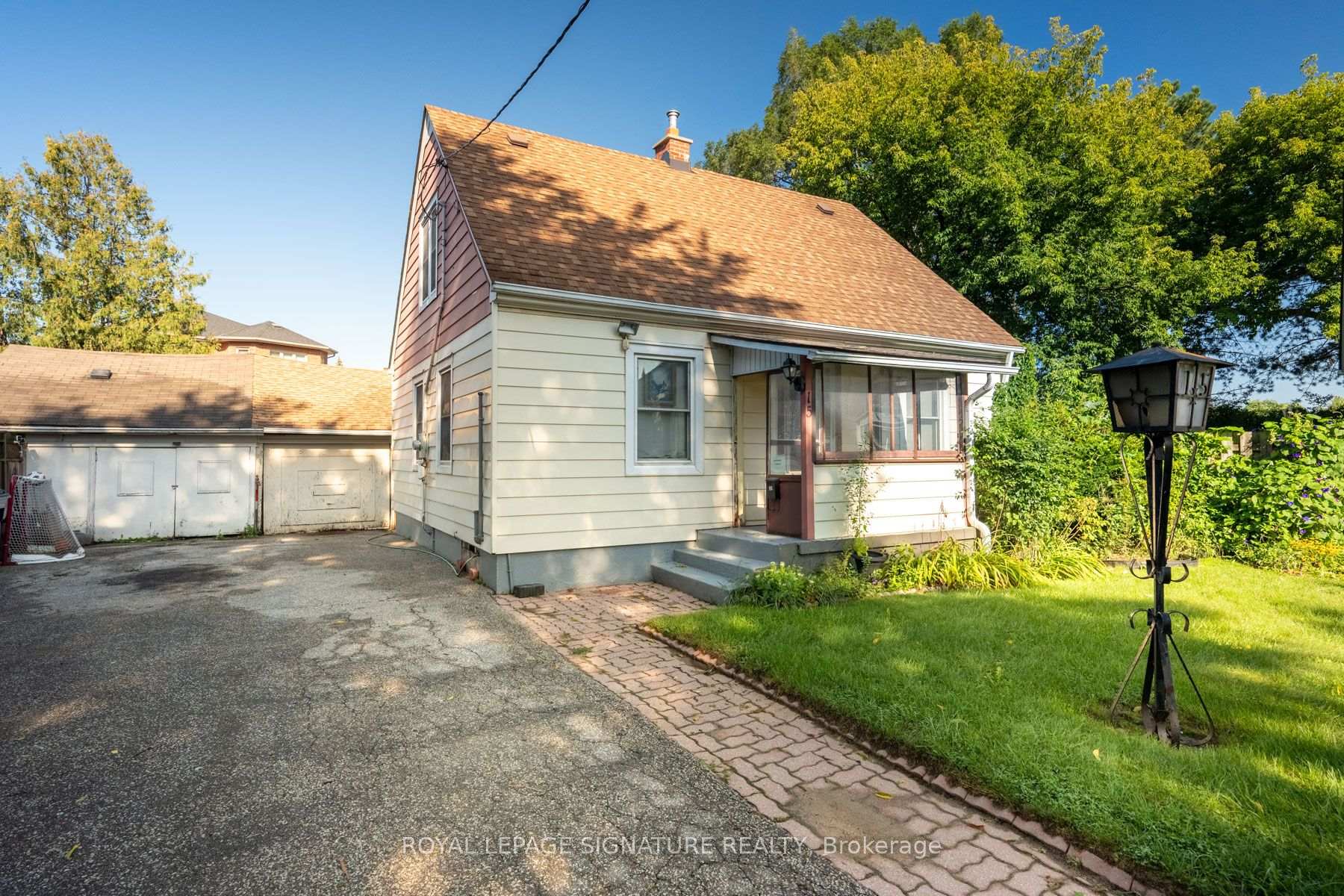 Photo of 15 Kemp Square