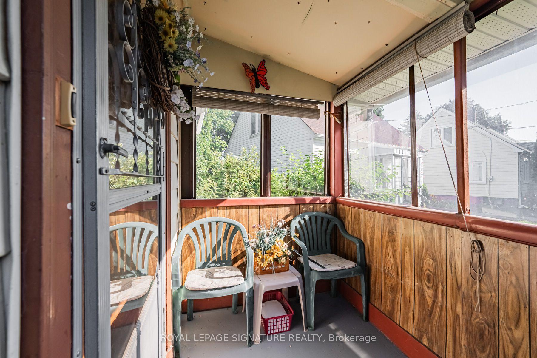 Photo 32 of 15 Kemp Square, North York, Brookhaven-Amesbury — HOMEH