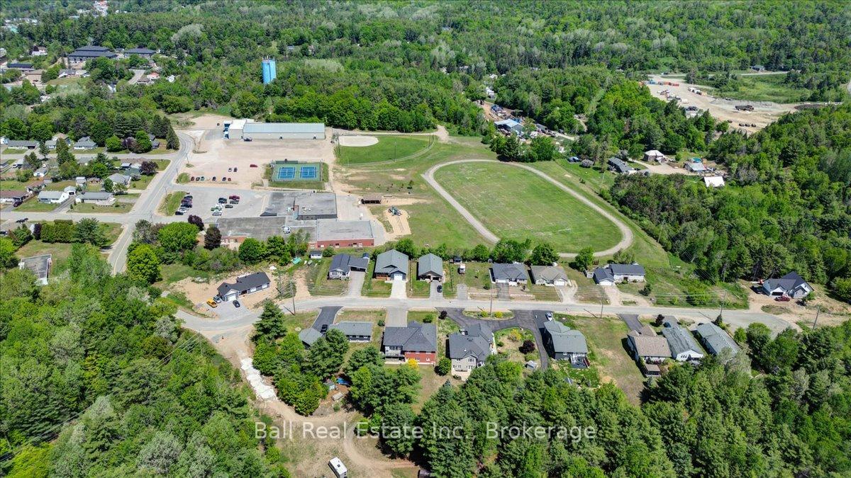 Photo 46 of 9 Williams Drive, Bancroft, Bancroft Ward — HOMEH