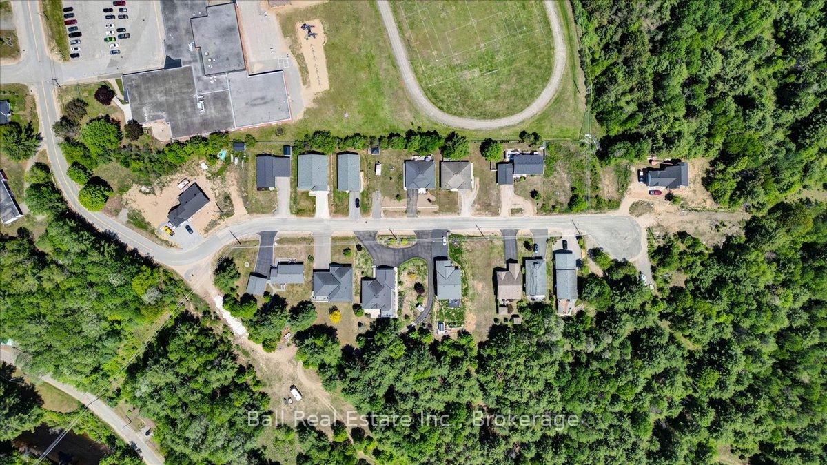 Photo 49 of 9 Williams Drive, Bancroft, Bancroft Ward — HOMEH