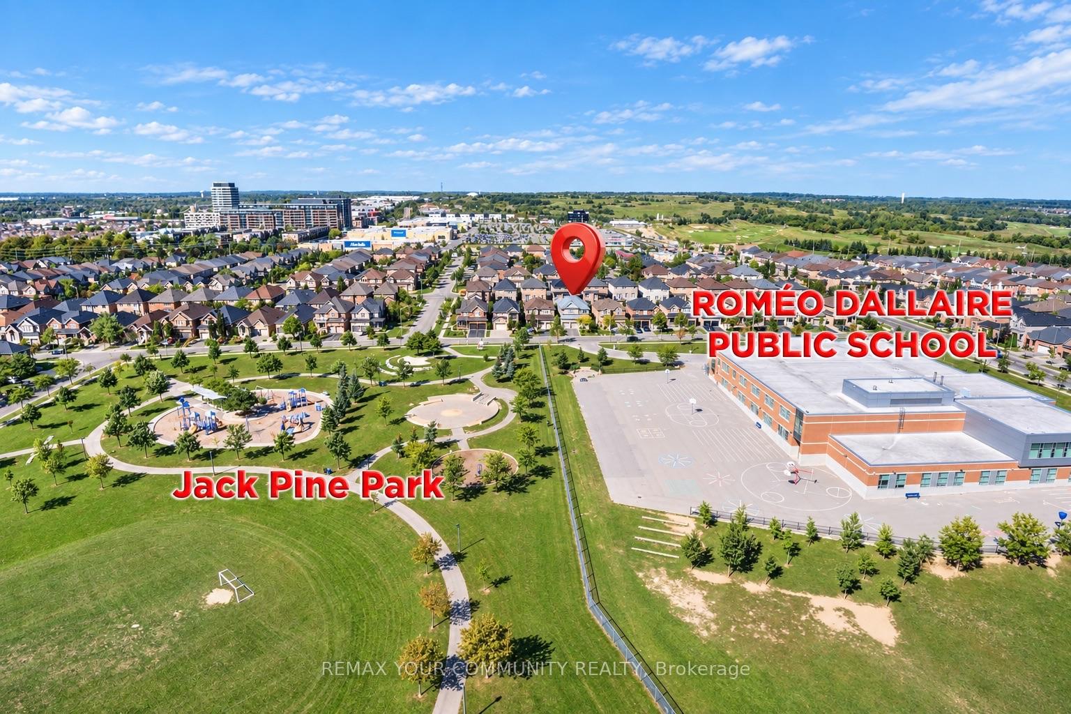 Photo 5 of 34 Petticoat Road, Vaughan, Patterson — HOMEH
