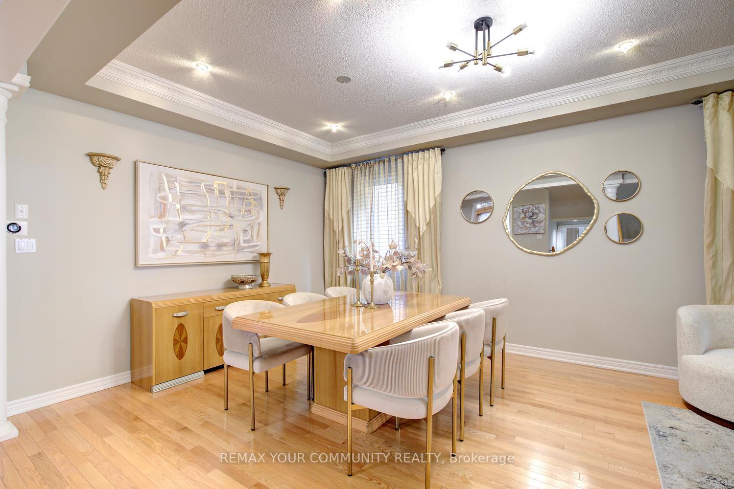 Photo 13 of 34 Petticoat Road, Vaughan, Patterson — HOMEH