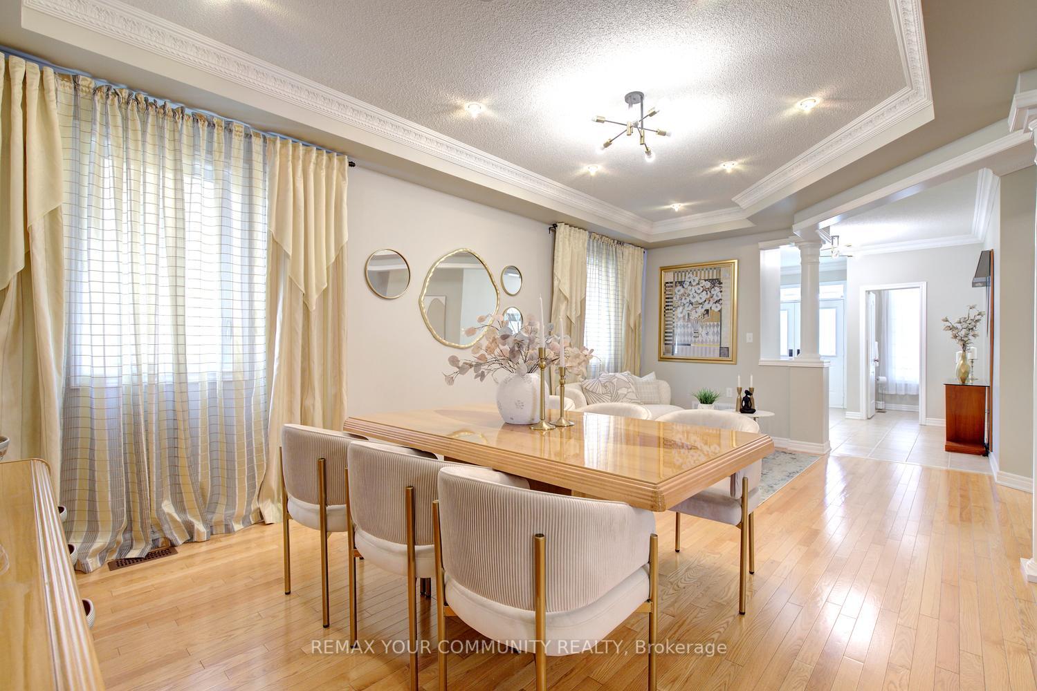Photo 15 of 34 Petticoat Road, Vaughan, Patterson — HOMEH