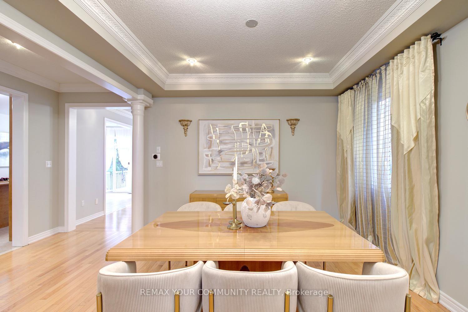 Photo 17 of 34 Petticoat Road, Vaughan, Patterson — HOMEH