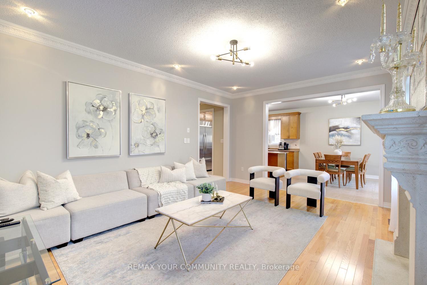 Photo 22 of 34 Petticoat Road, Vaughan, Patterson — HOMEH
