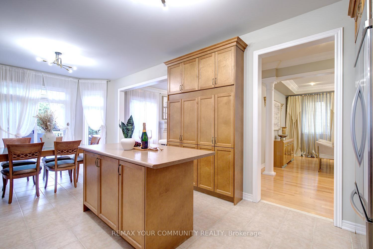 Photo 27 of 34 Petticoat Road, Vaughan, Patterson — HOMEH