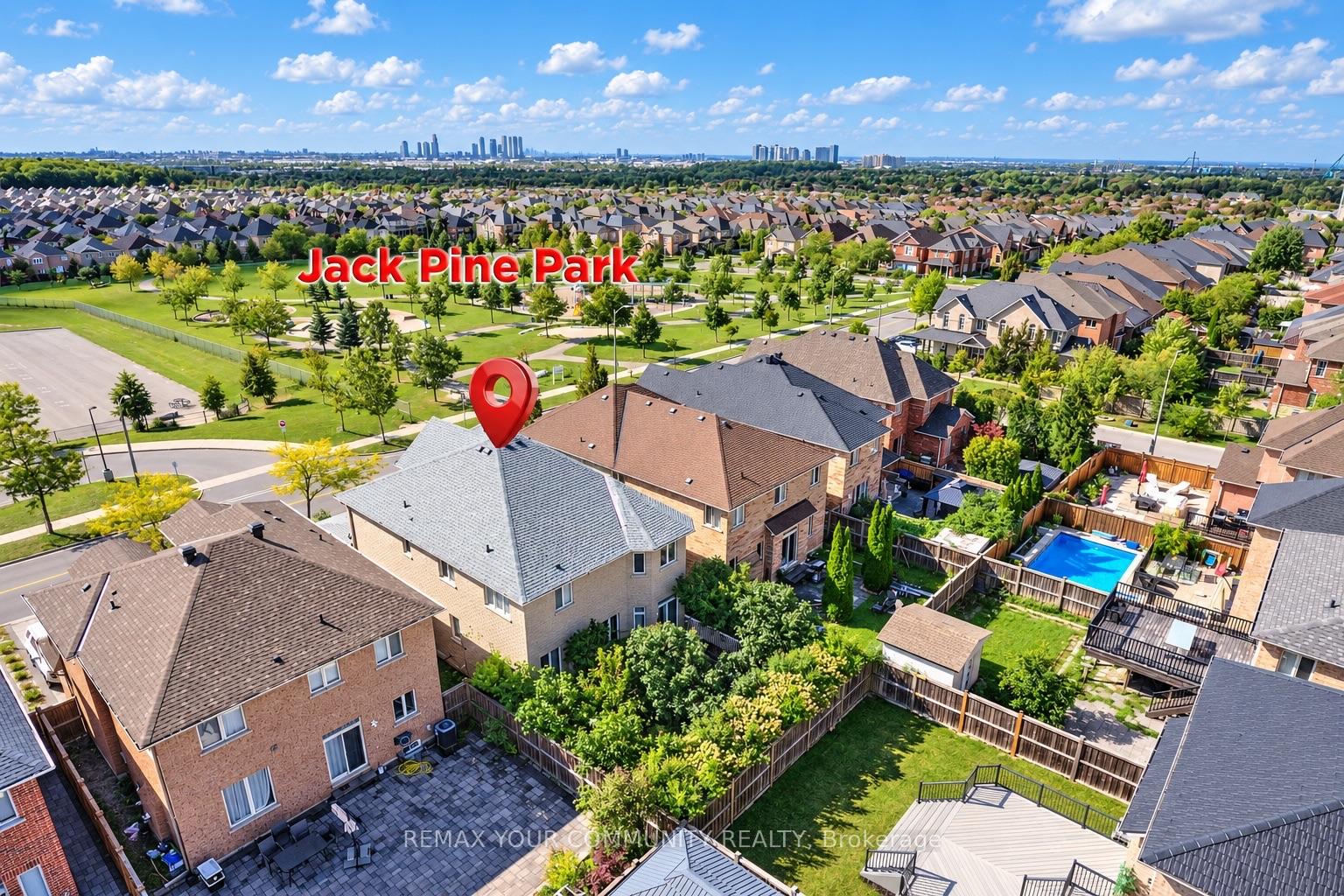 Photo 48 of 34 Petticoat Road, Vaughan, Patterson — HOMEH
