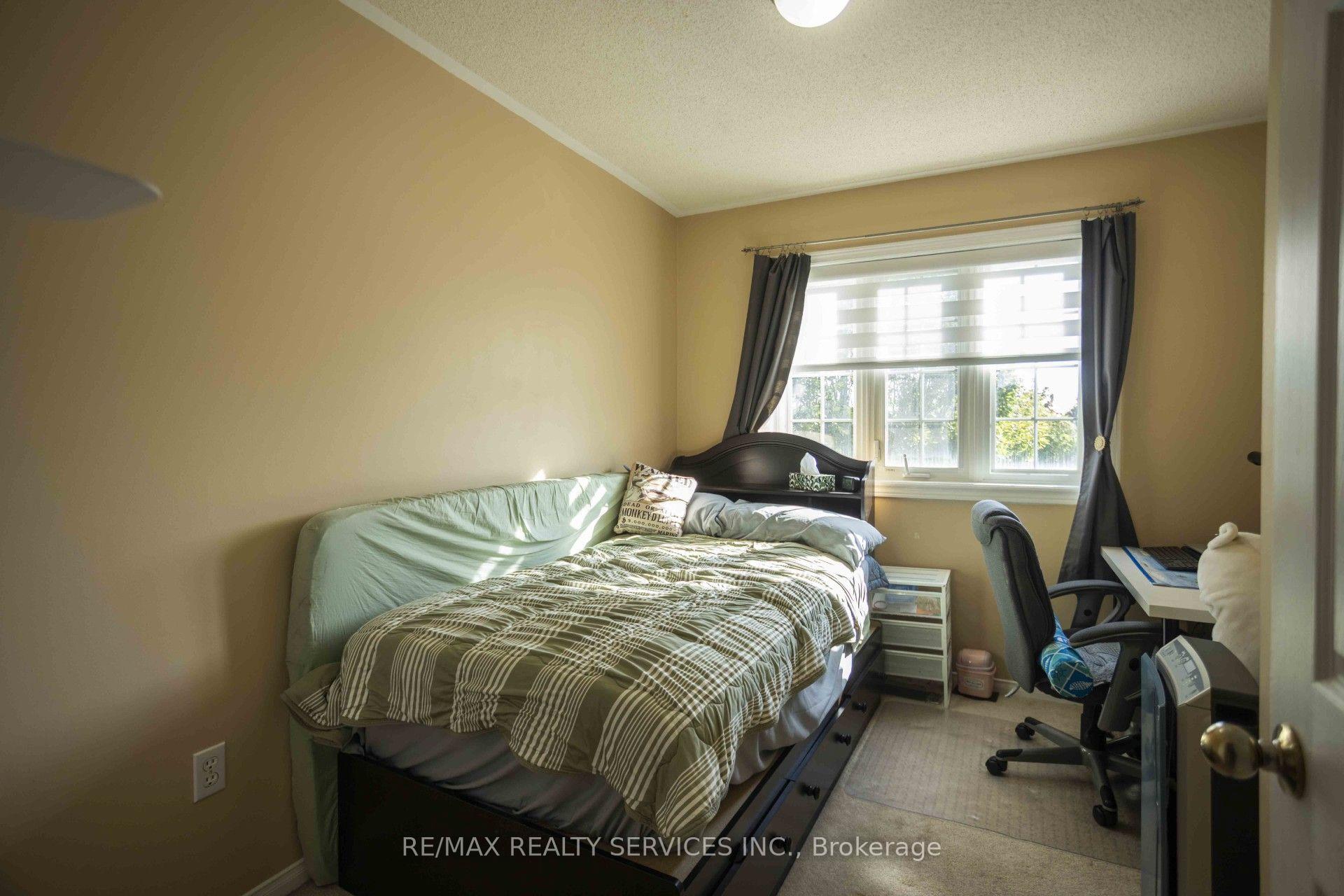 Photo 13 of Unit 65, 6830 Meadowvale Town Centre Circle, Mississauga, Meadowvale — HOMEH