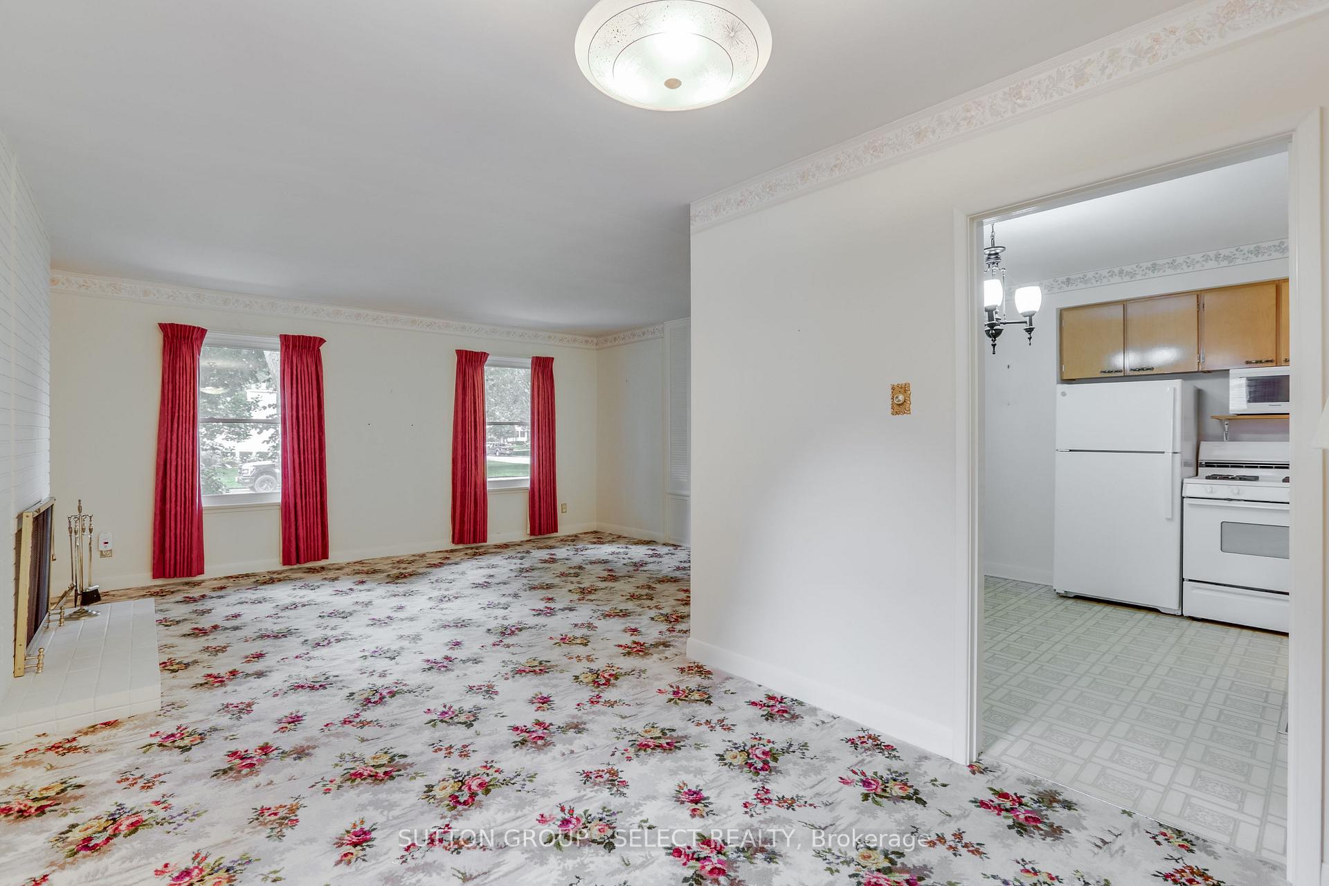 Photo 11 of 49 Mcleod Crescent, London, North H — HOMEH