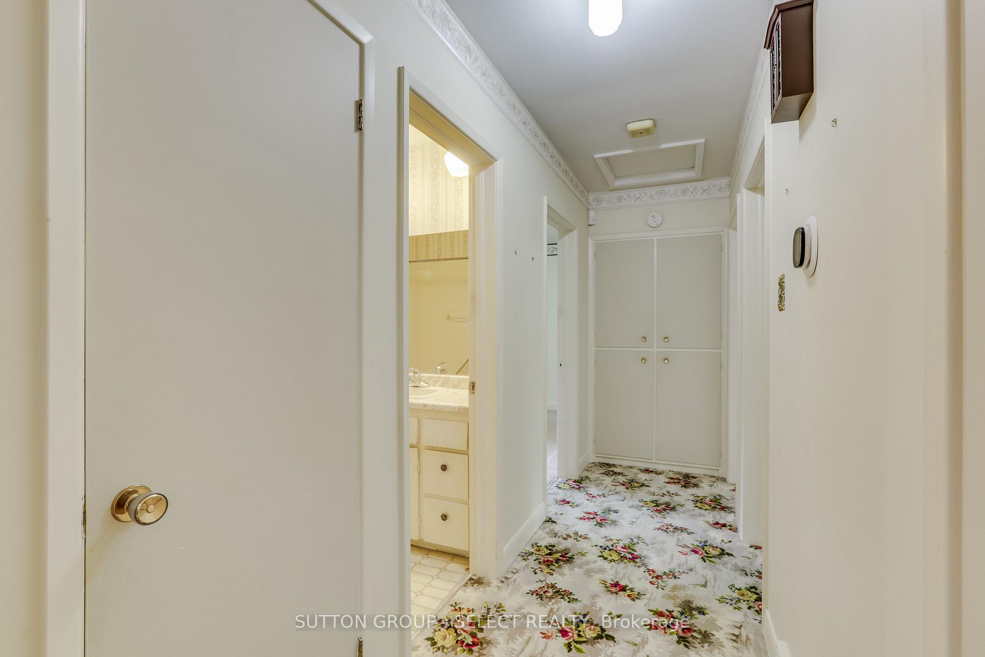 Photo 17 of 49 Mcleod Crescent, London, North H — HOMEH