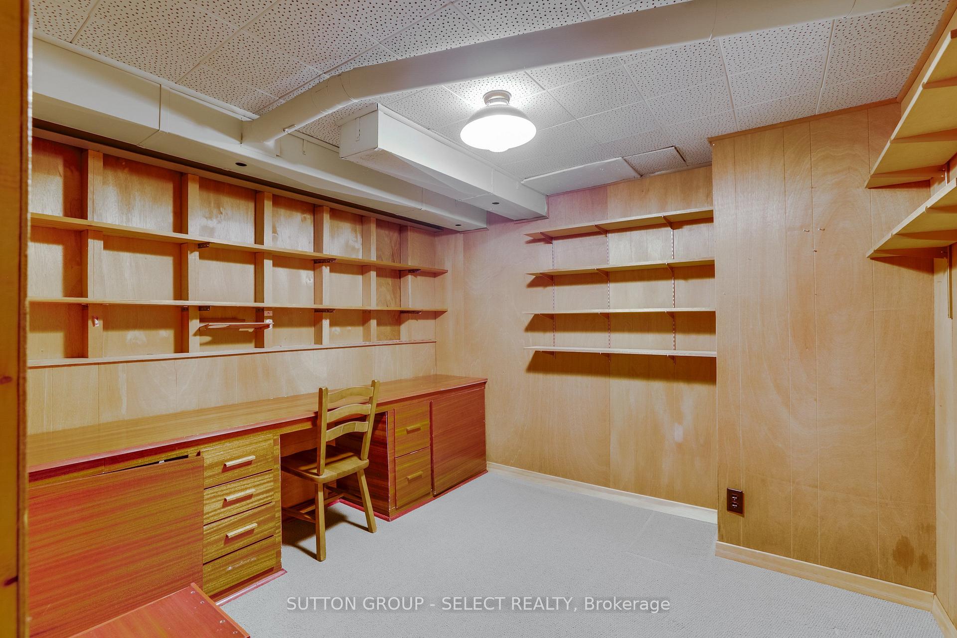 Photo 37 of 49 Mcleod Crescent, London, North H — HOMEH