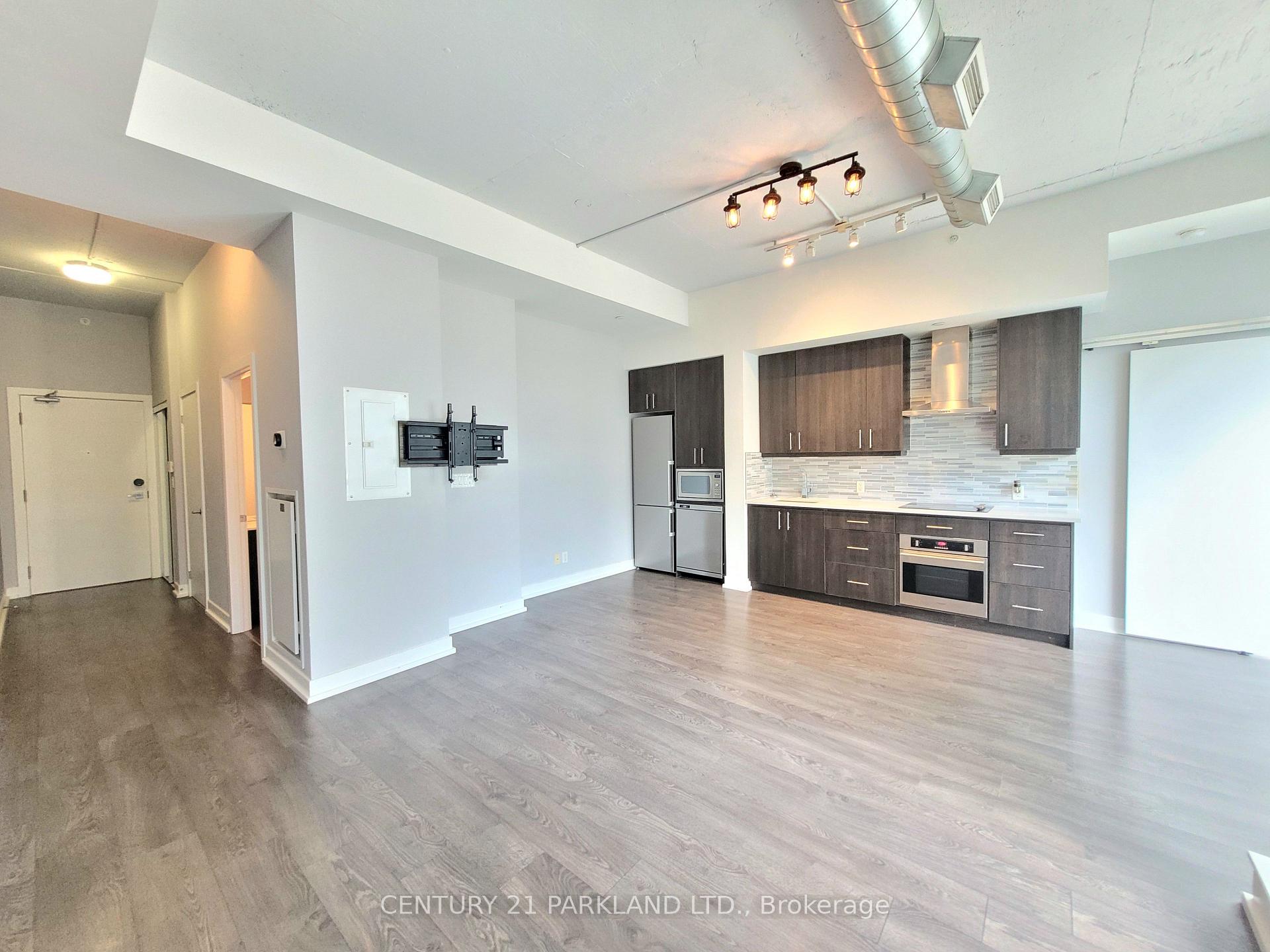 Photo 3 of Unit 403, 75 The Donway, North York, Banbury-Don Mills — HOMEH