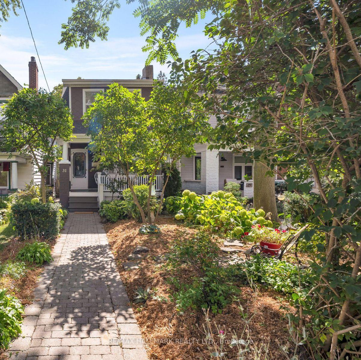 Photo 2 of 31 Cassels Avenue, Toronto, East End-Danforth — HOMEH