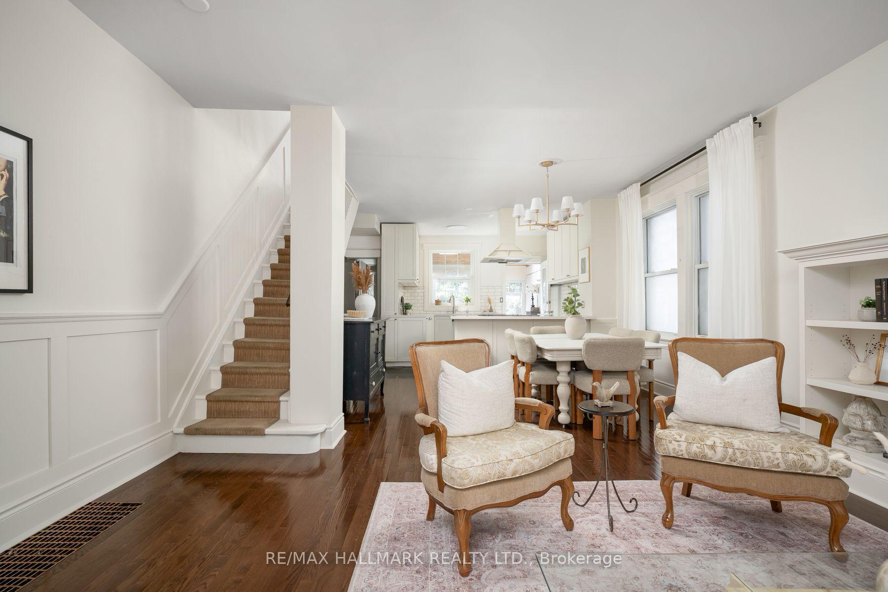 Photo 9 of 31 Cassels Avenue, Toronto, East End-Danforth — HOMEH