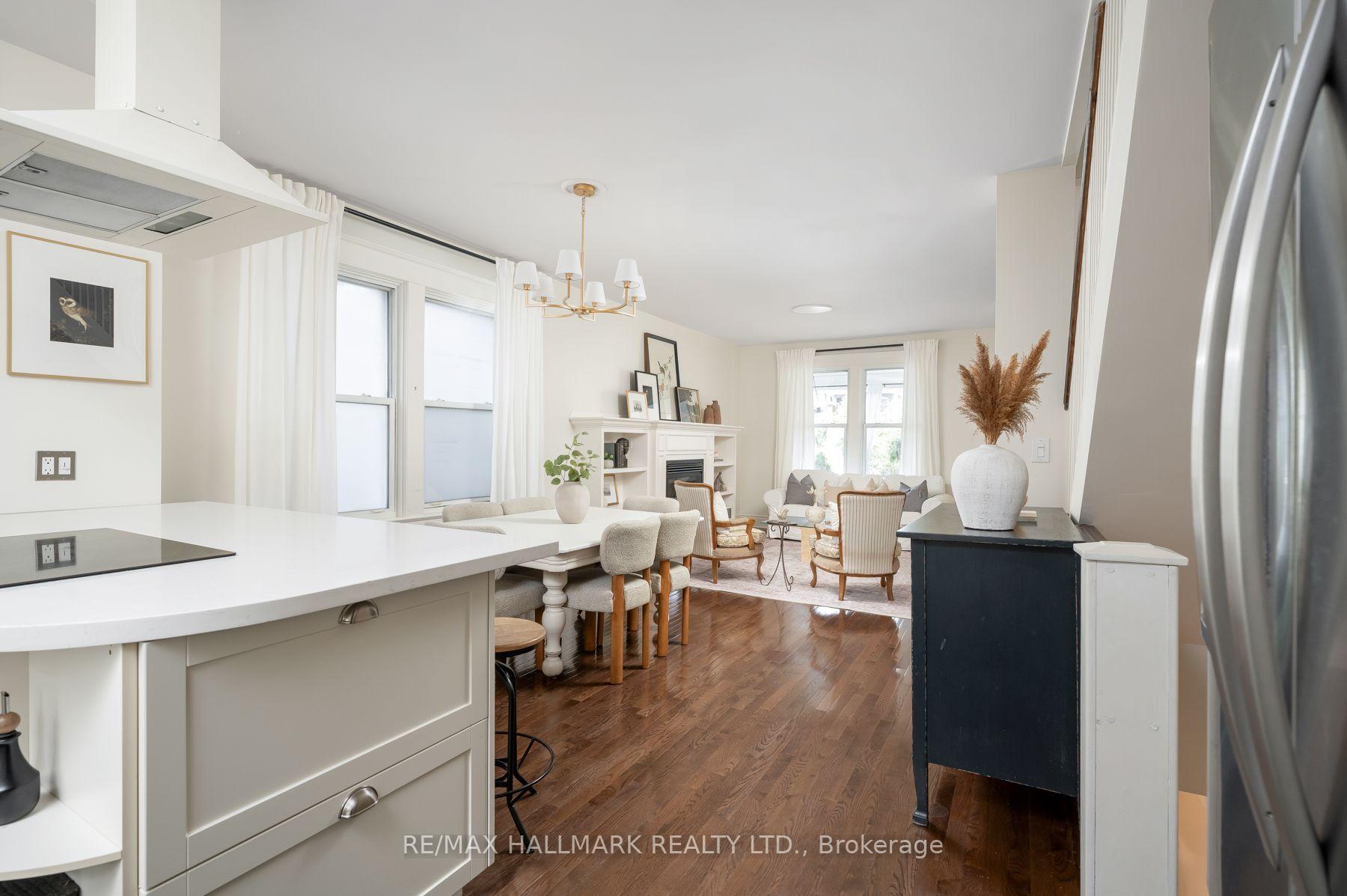 Photo 15 of 31 Cassels Avenue, Toronto, East End-Danforth — HOMEH