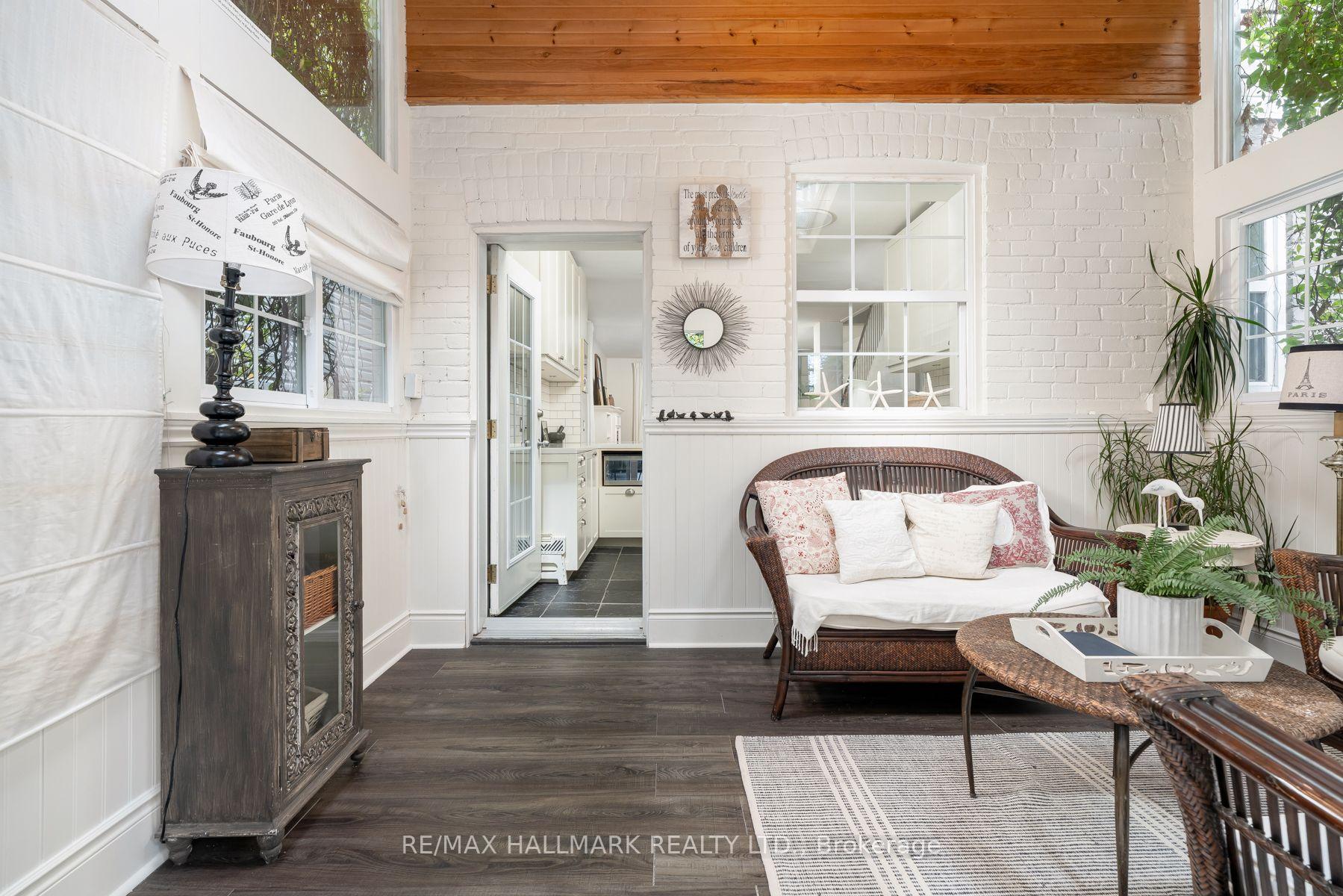 Photo 26 of 31 Cassels Avenue, Toronto, East End-Danforth — HOMEH