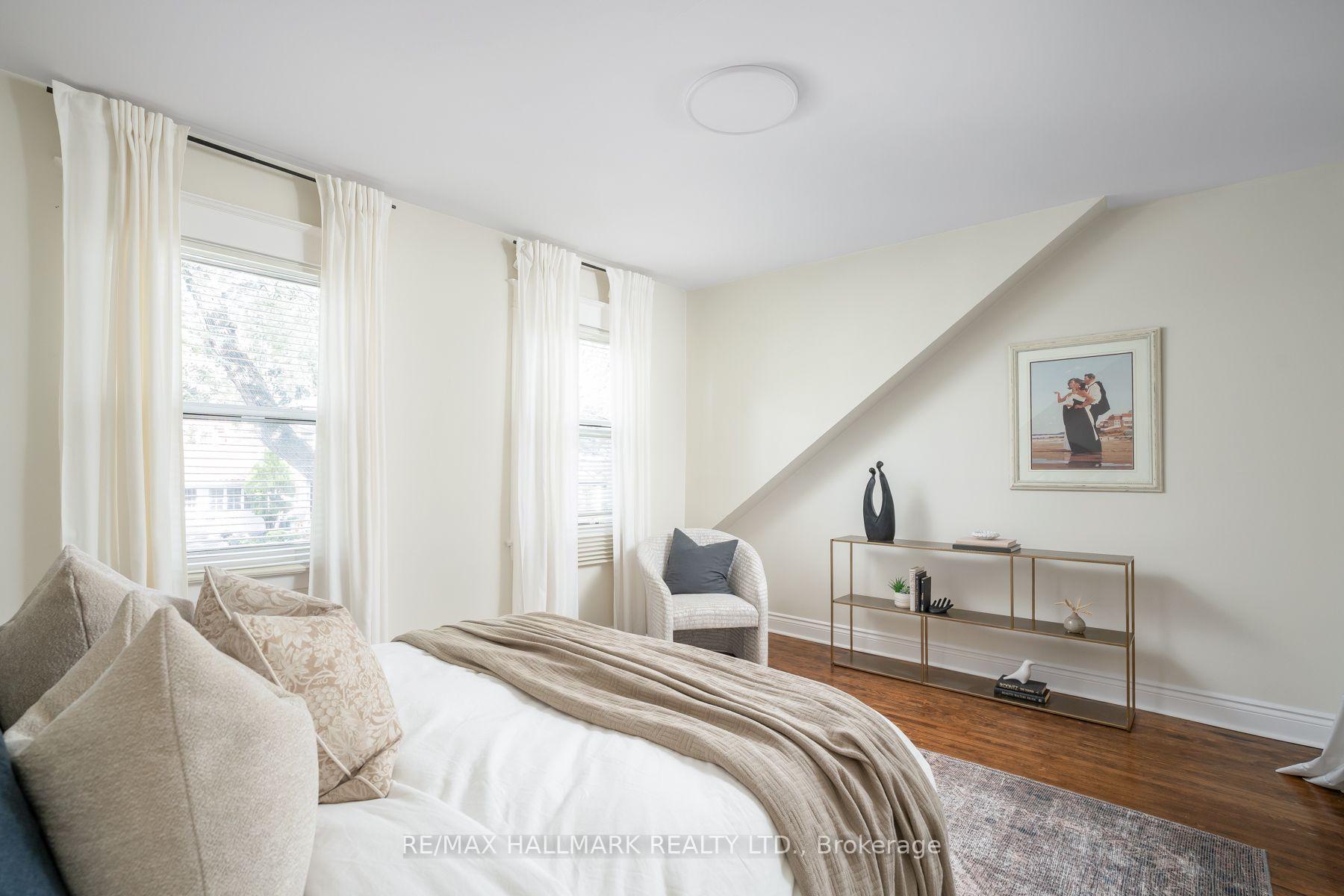 Photo 35 of 31 Cassels Avenue, Toronto, East End-Danforth — HOMEH