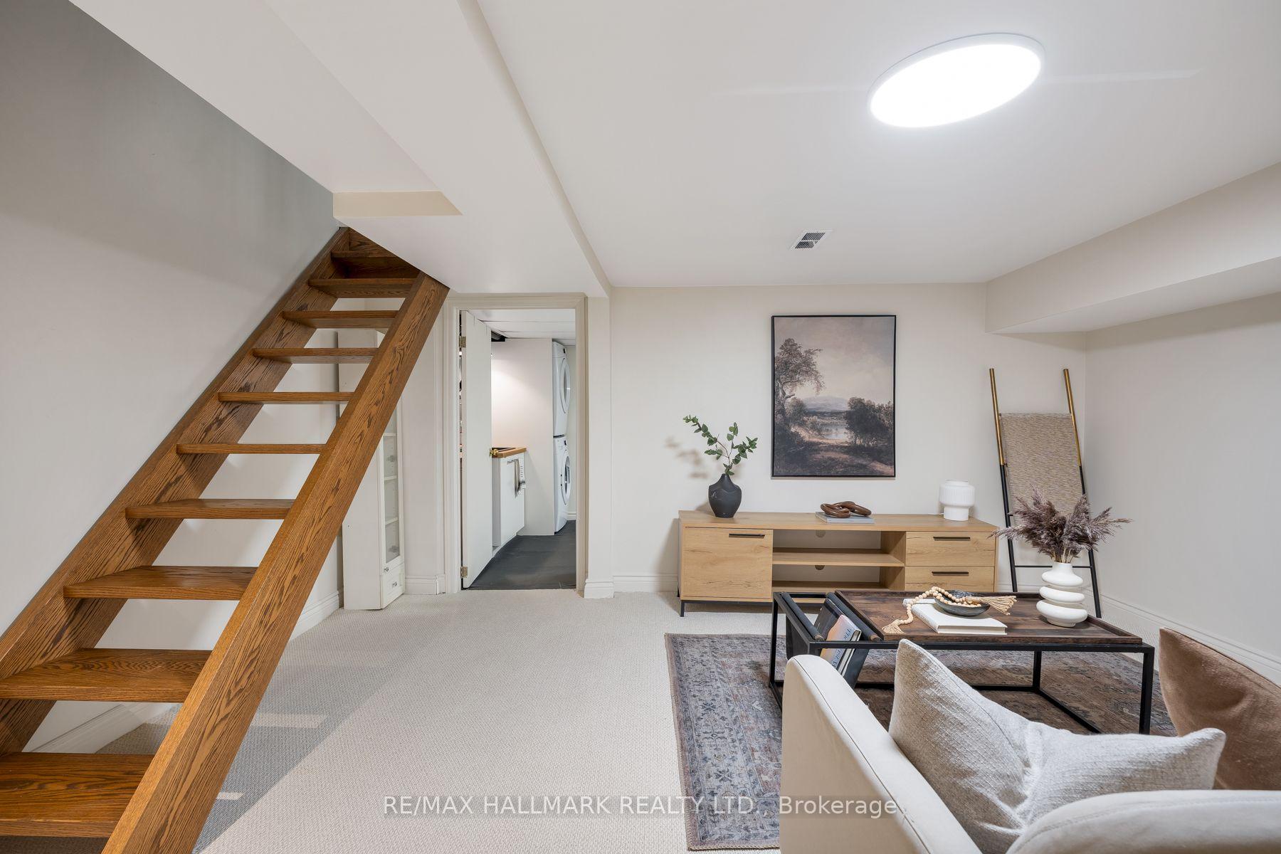 Photo 39 of 31 Cassels Avenue, Toronto, East End-Danforth — HOMEH