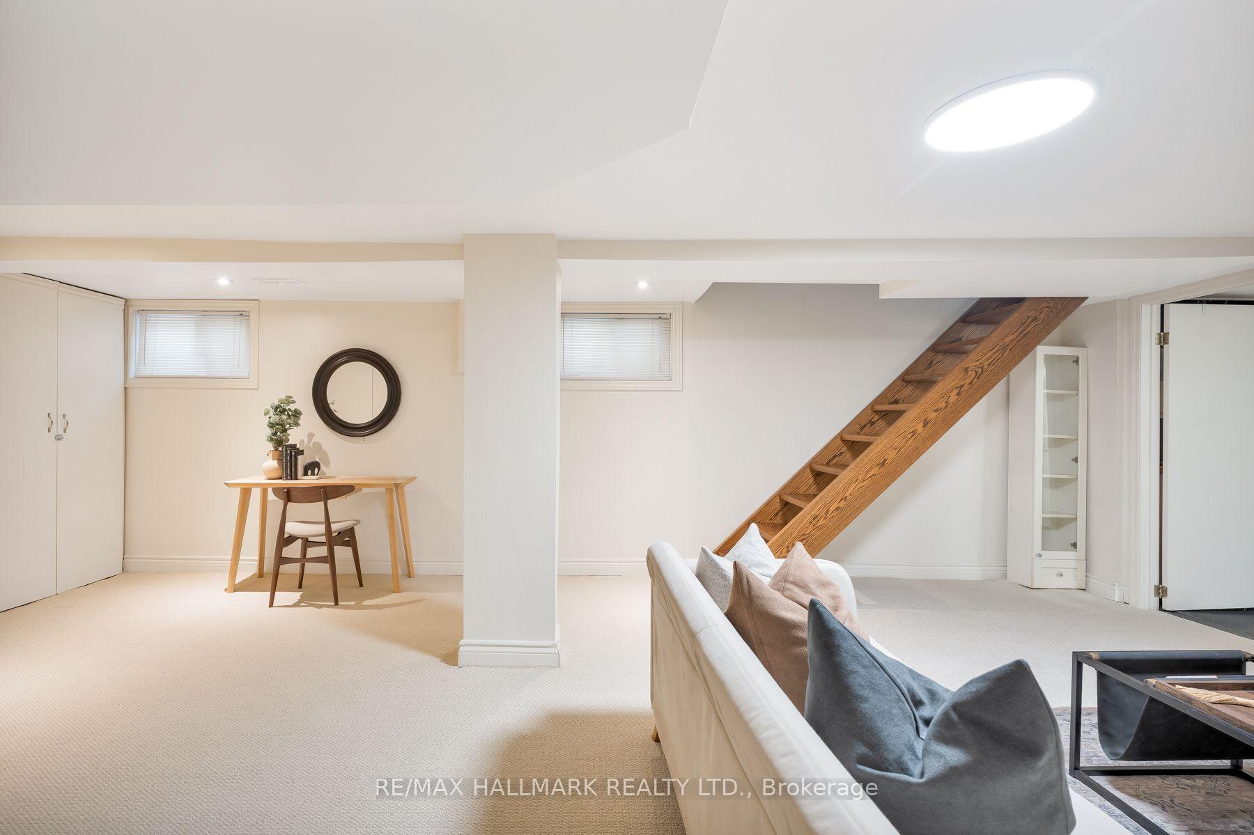 Photo 40 of 31 Cassels Avenue, Toronto, East End-Danforth — HOMEH