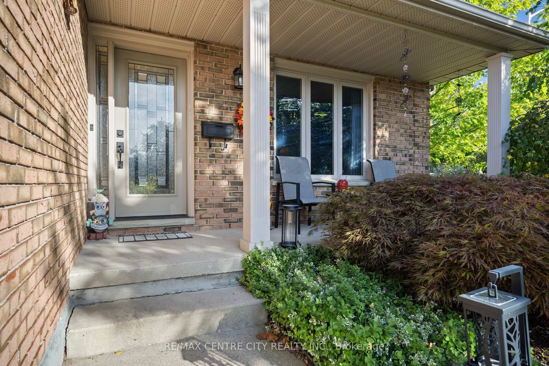 Photo 5 of 25 Daugherty Drive, St. Thomas — HOMEH