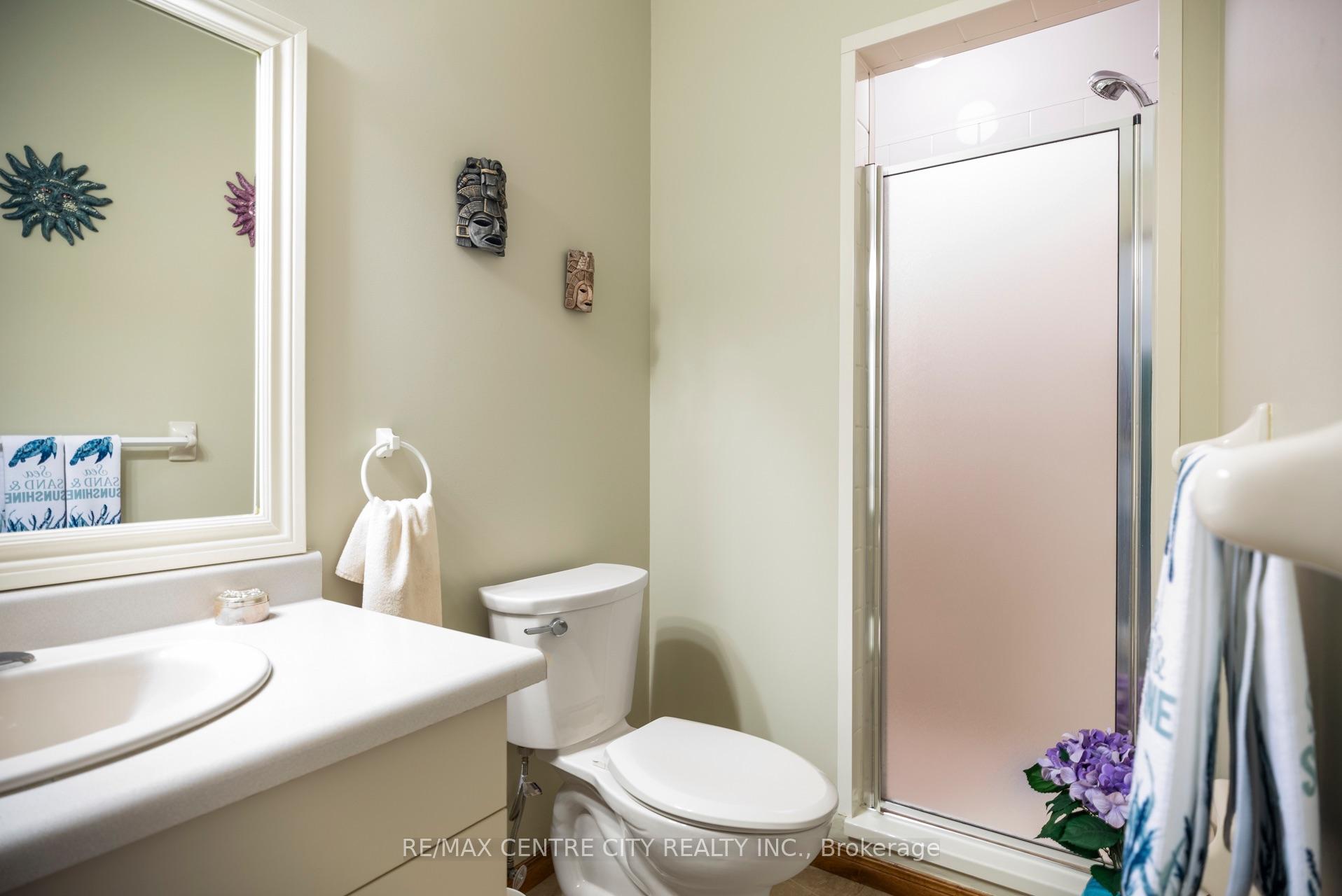 Photo 16 of 25 Daugherty Drive, St. Thomas — HOMEH