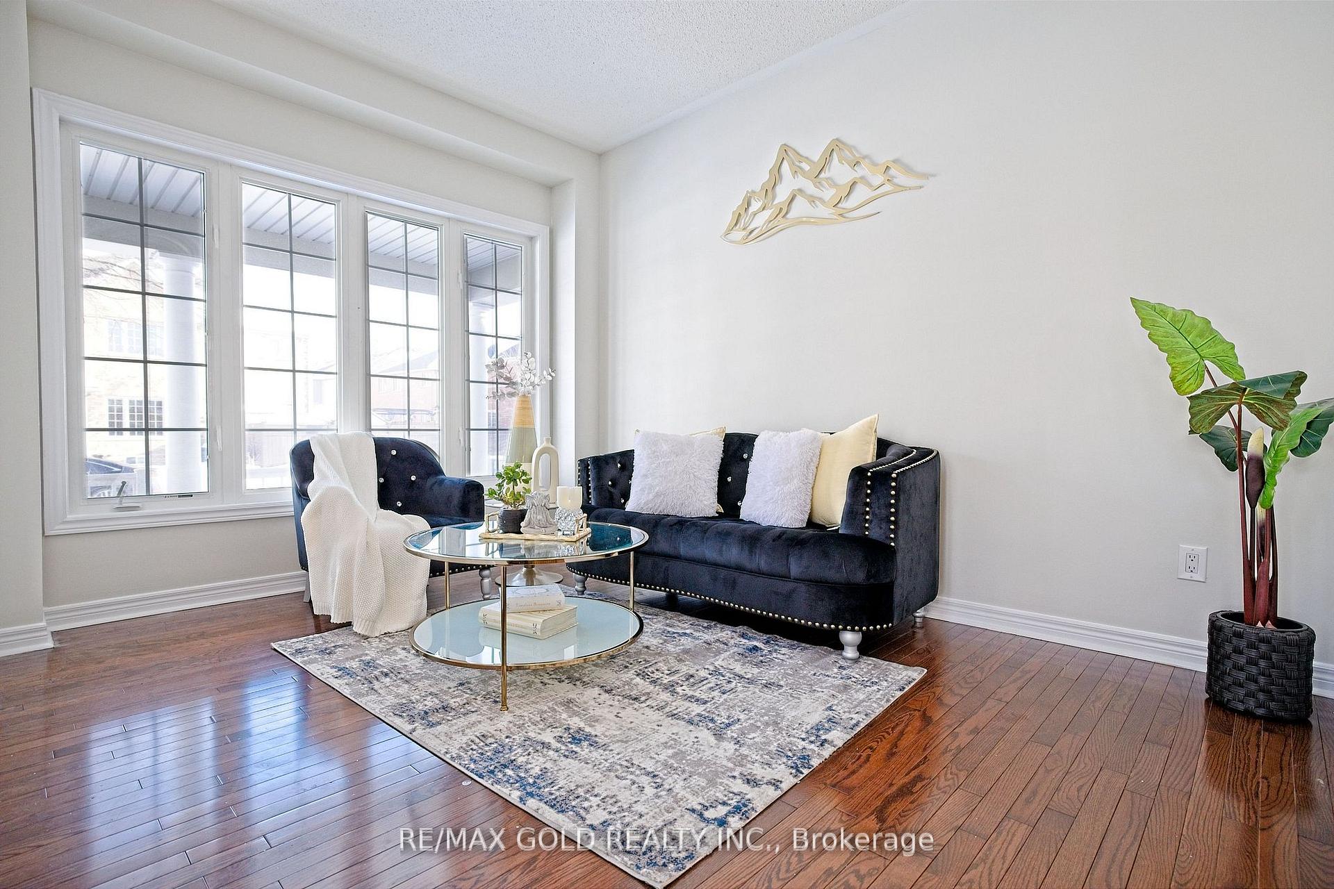 Photo 4 of 69 Calderstone Road, Brampton, Bram East — HOMEH