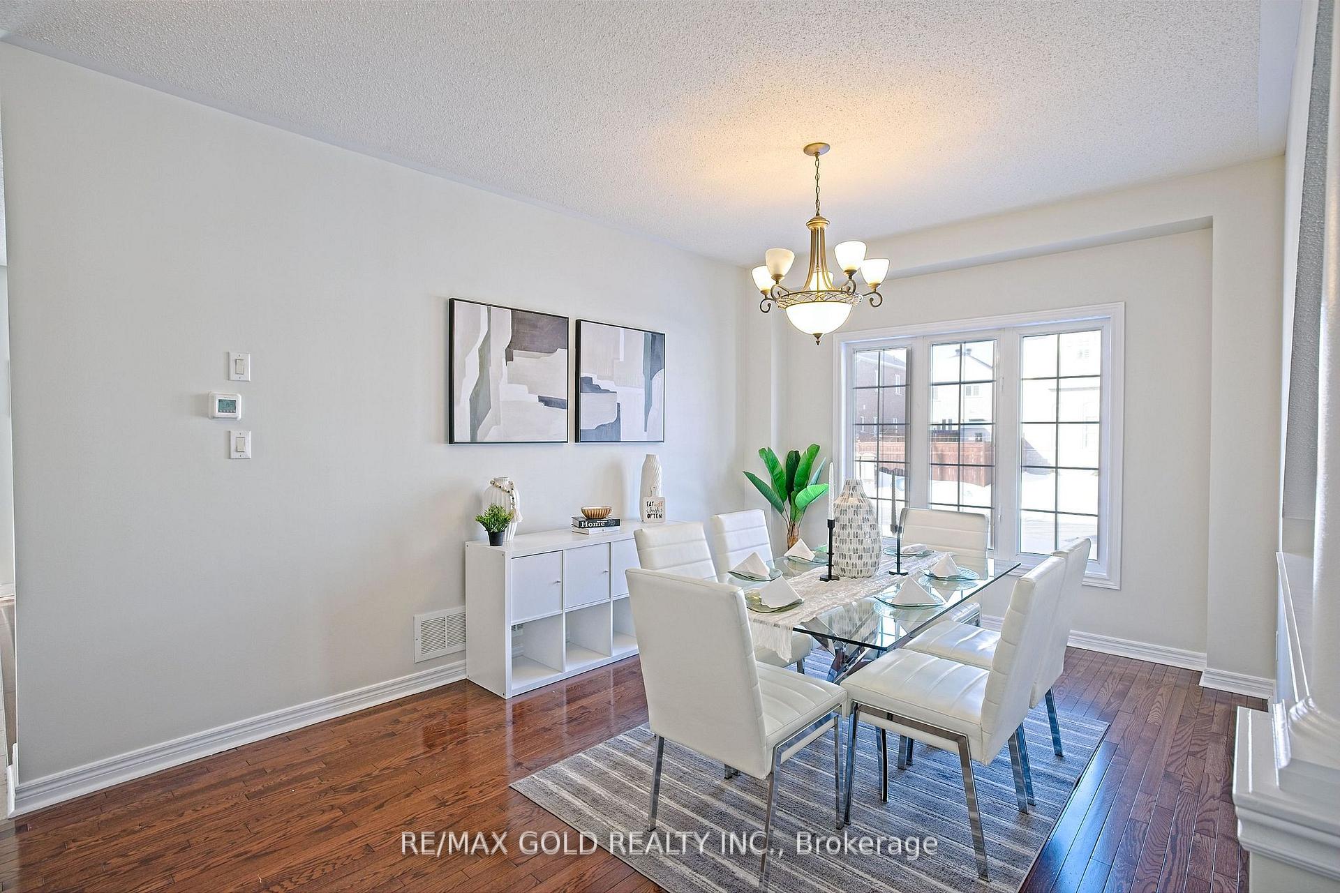 Photo 5 of 69 Calderstone Road, Brampton, Bram East — HOMEH