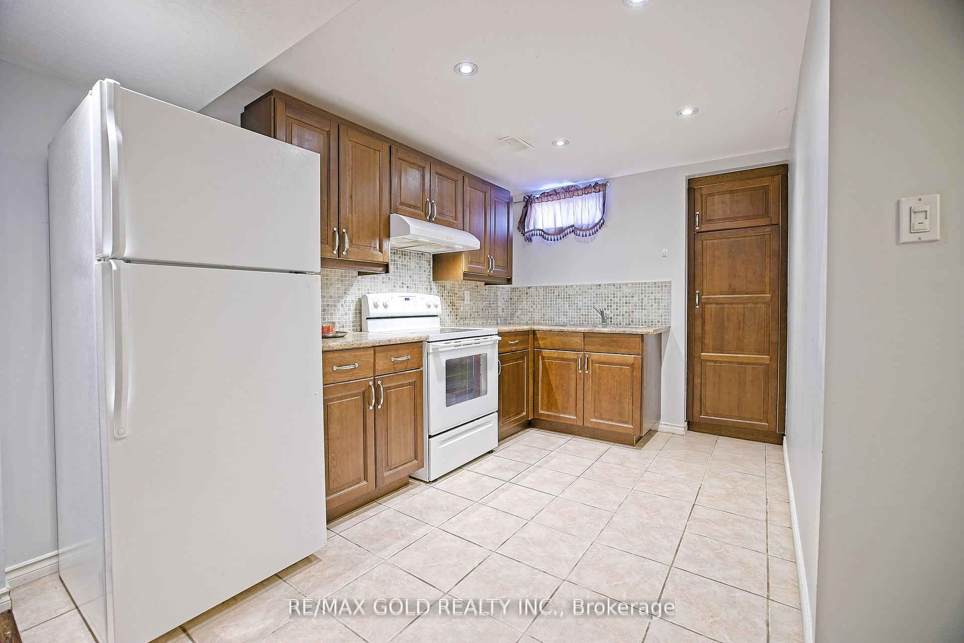 Photo 35 of 69 Calderstone Road, Brampton, Bram East — HOMEH