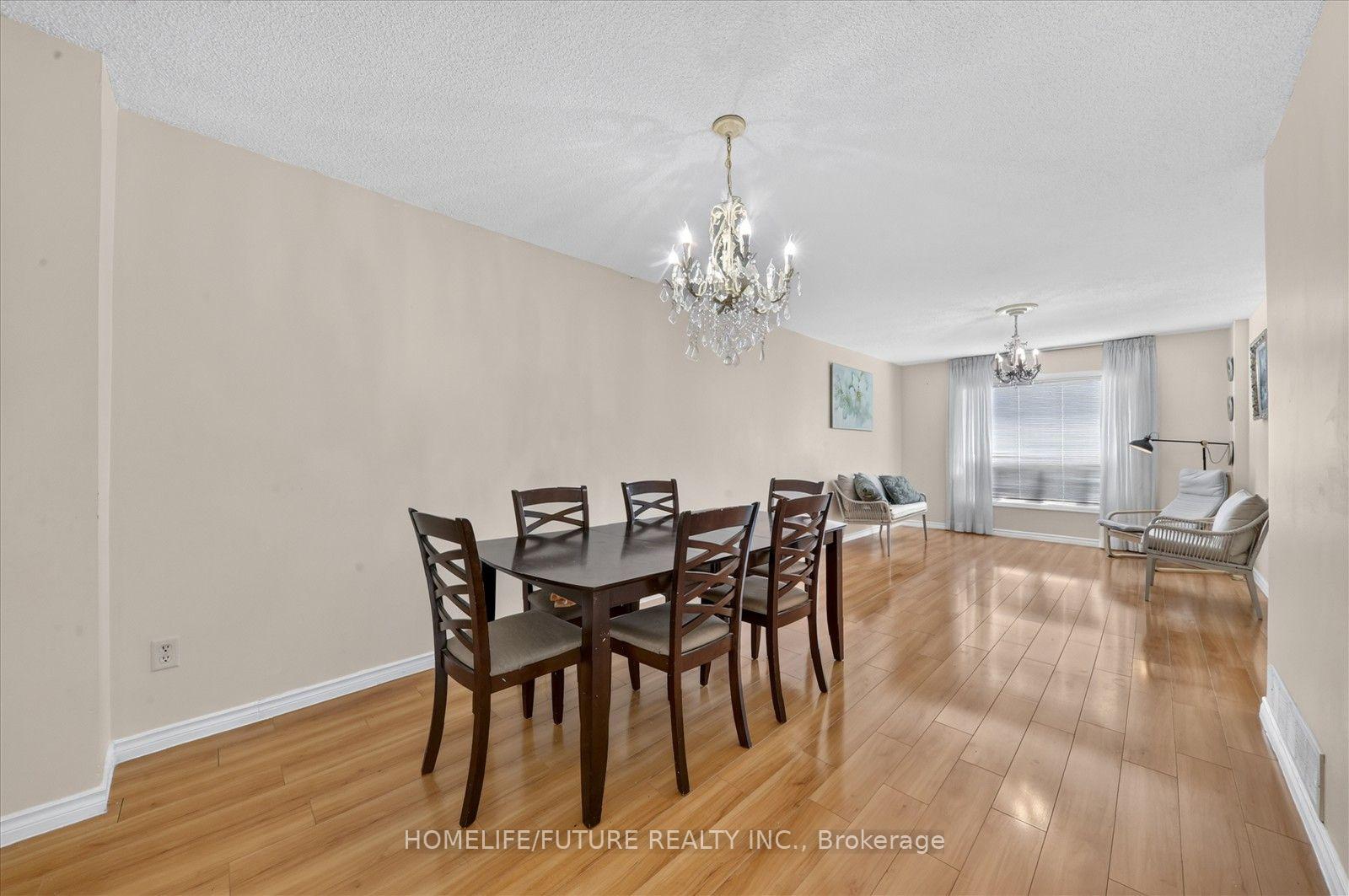 Photo 8 of 63 Chloe Crescent, Markham, Middlefield — HOMEH