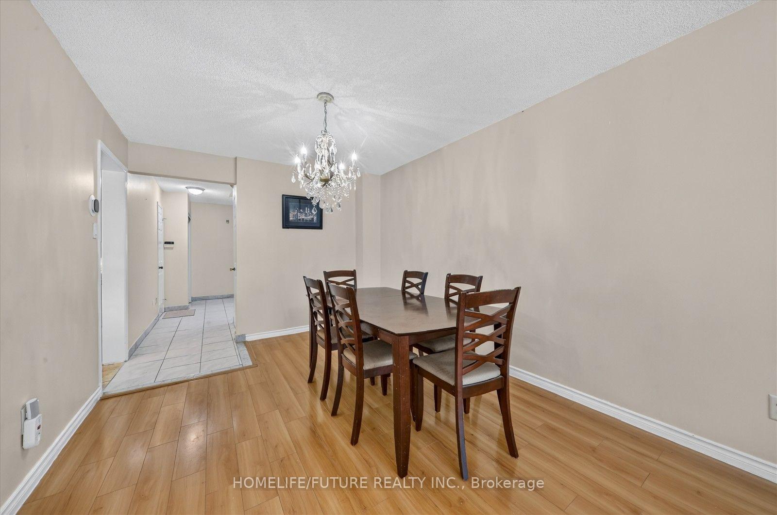Photo 9 of 63 Chloe Crescent, Markham, Middlefield — HOMEH