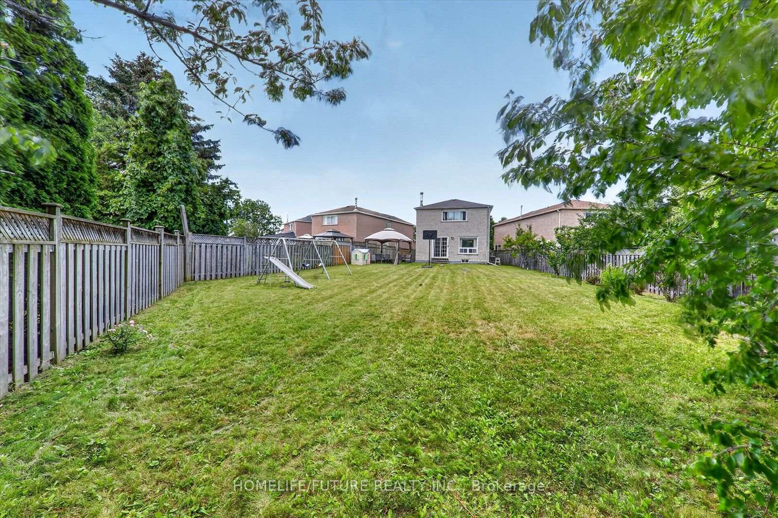Photo 46 of 63 Chloe Crescent, Markham, Middlefield — HOMEH