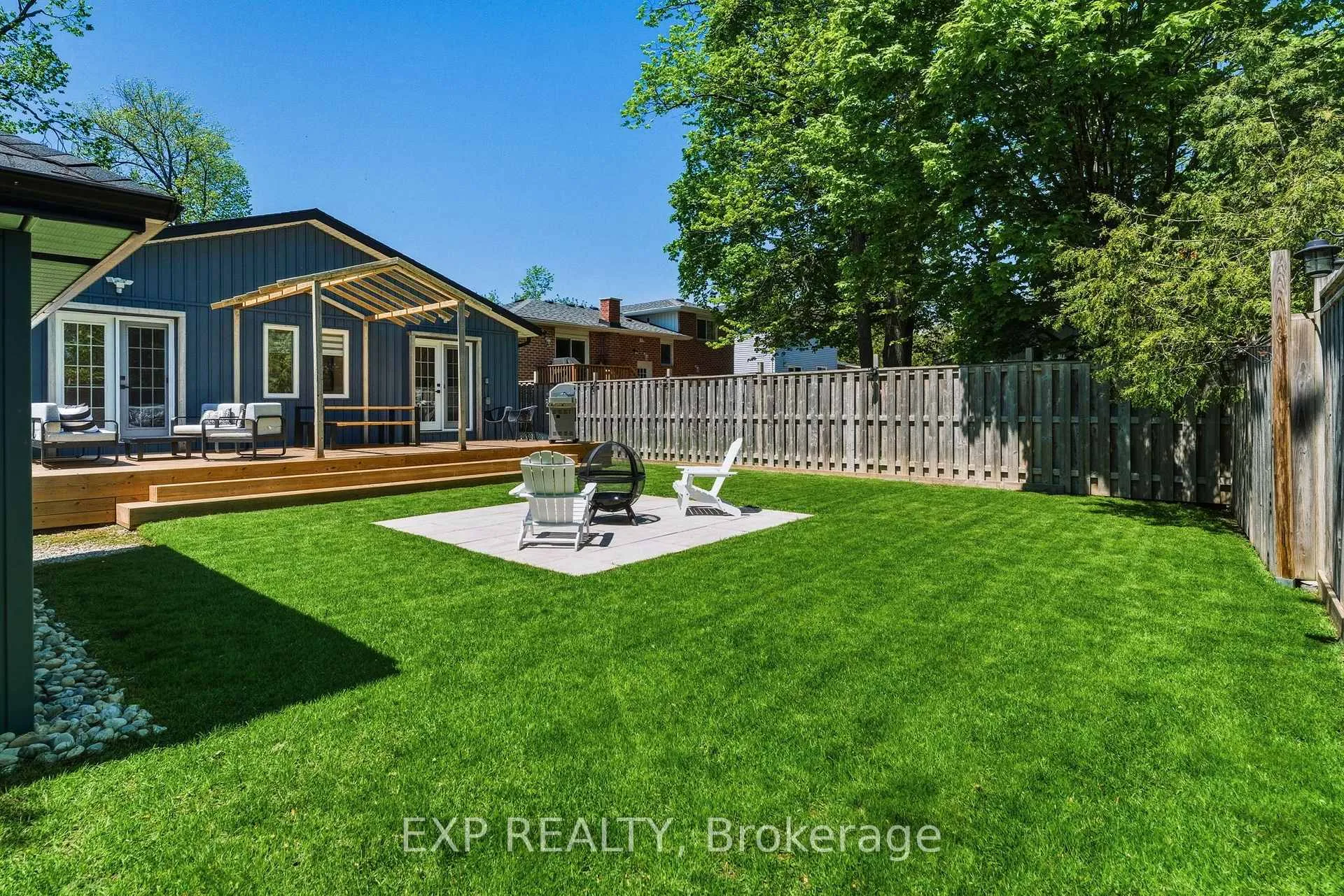 Photo 51 of 32 Farley Circle, Georgina, Historic Lakeshore Communities — HOMEH