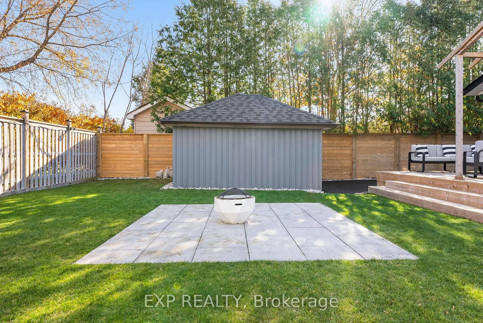 Photo 59 of 32 Farley Circle, Georgina, Historic Lakeshore Communities — HOMEH
