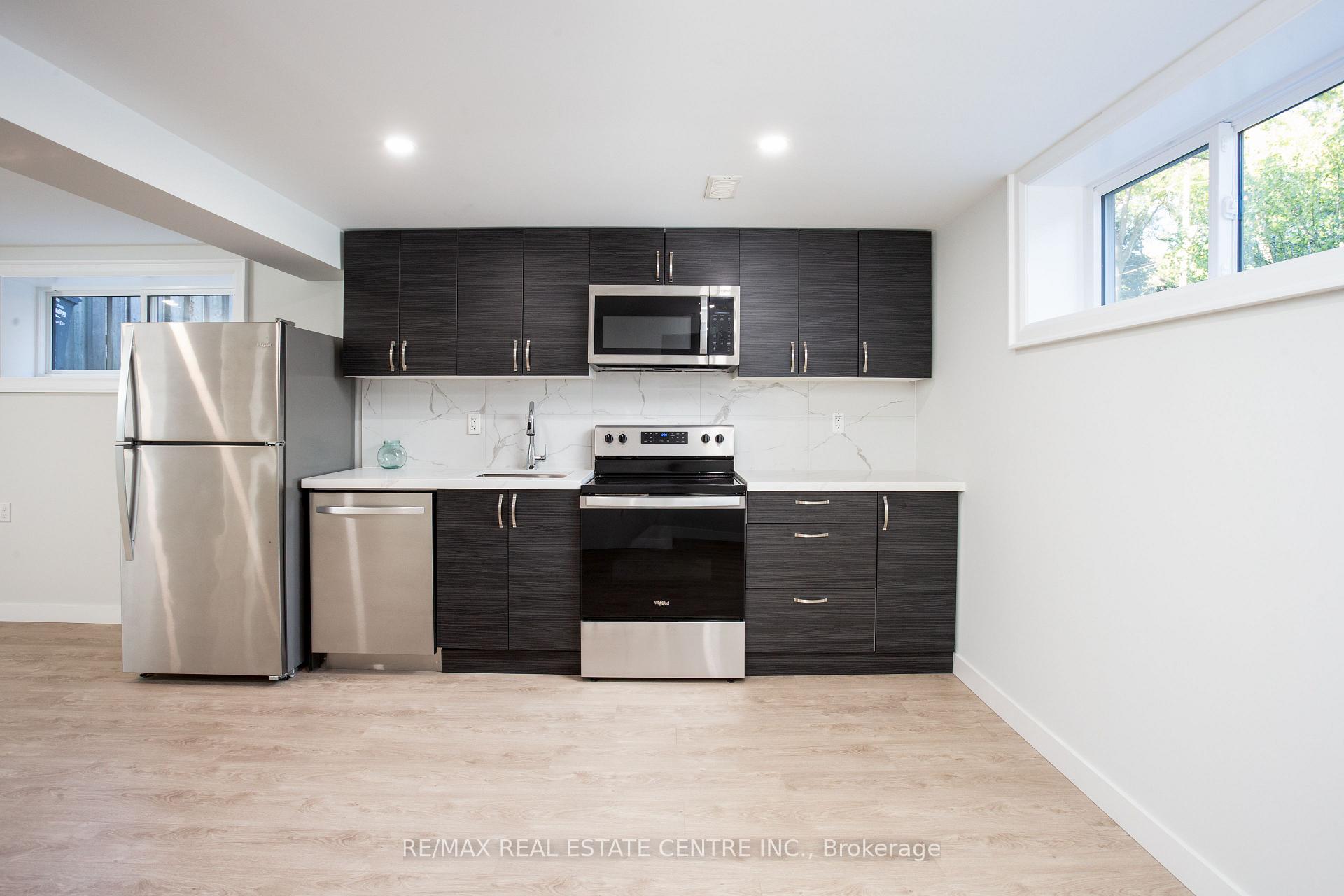 Photo 21 of 446 Willis Drive, Oakville, West — HOMEH
