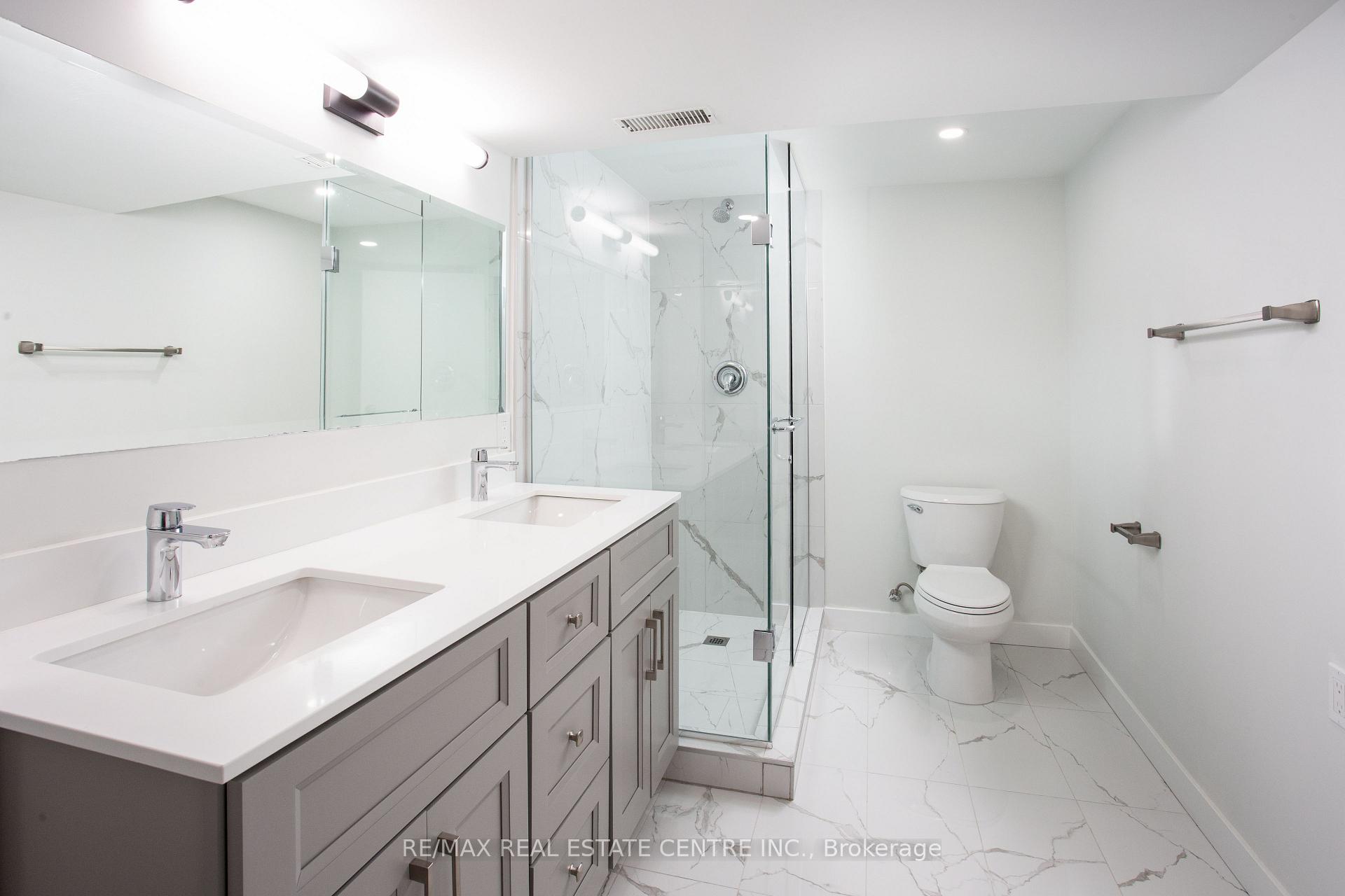 Photo 24 of 446 Willis Drive, Oakville, West — HOMEH
