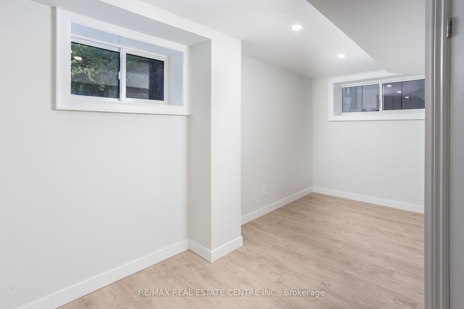 Photo 27 of 446 Willis Drive, Oakville, West — HOMEH