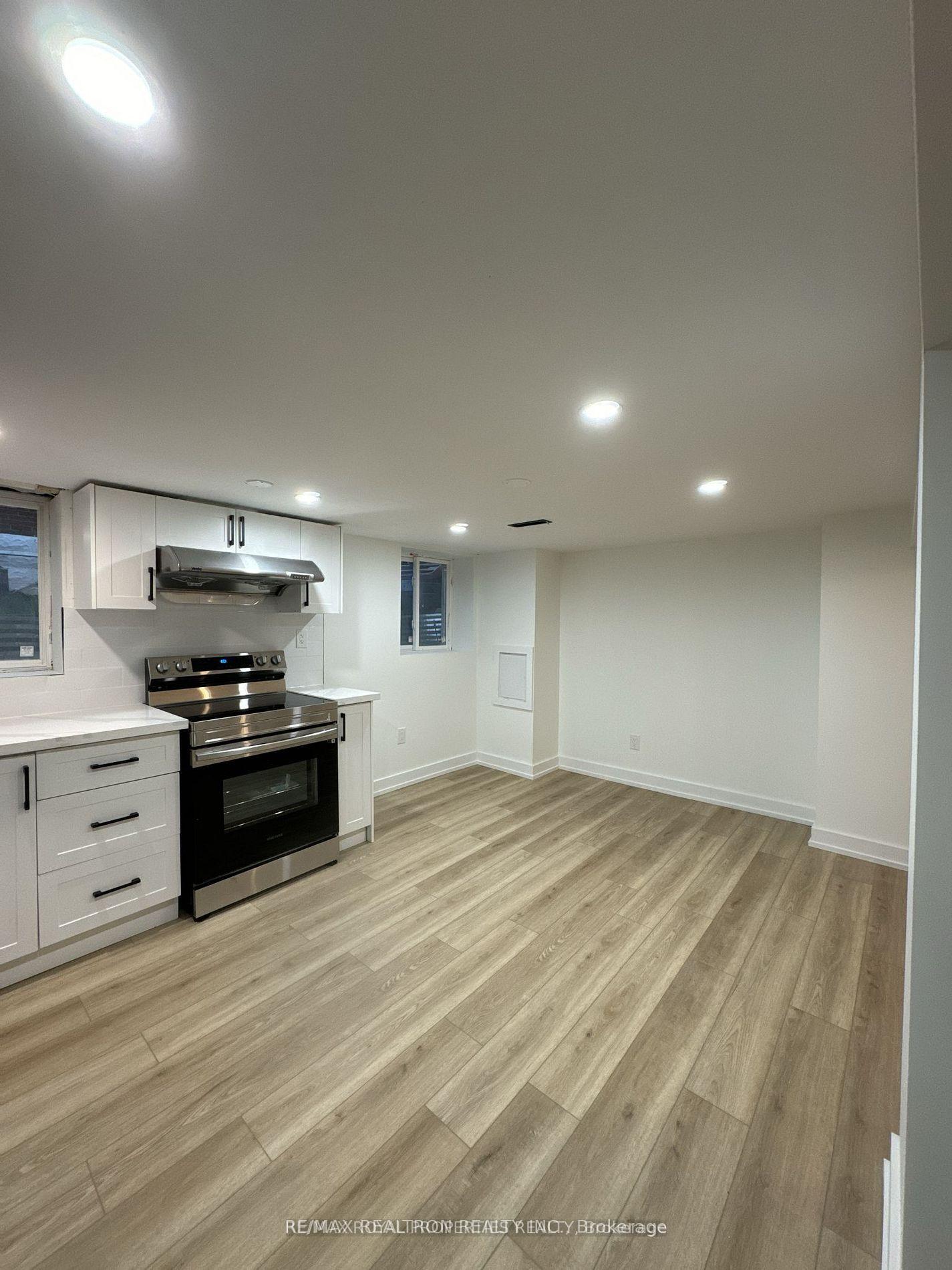 Photo of 293 East 17th Street